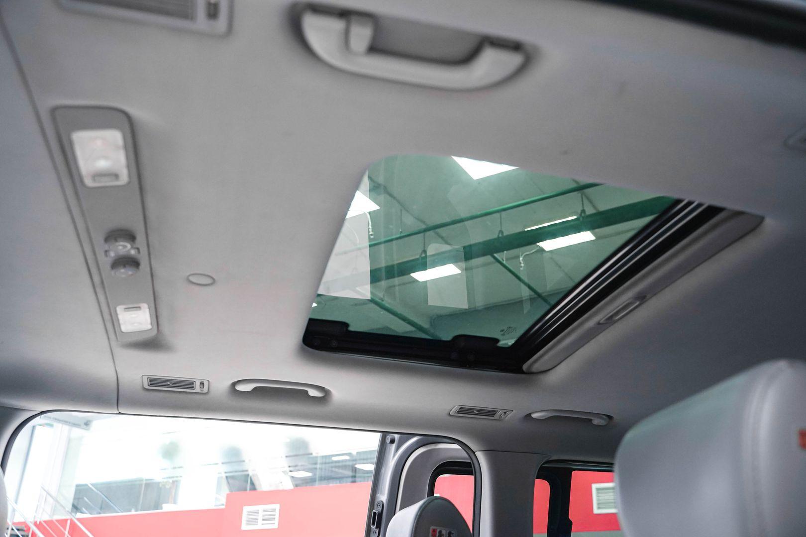 Hyundai Grand Starex 2014, серый, ДЦ Орехово