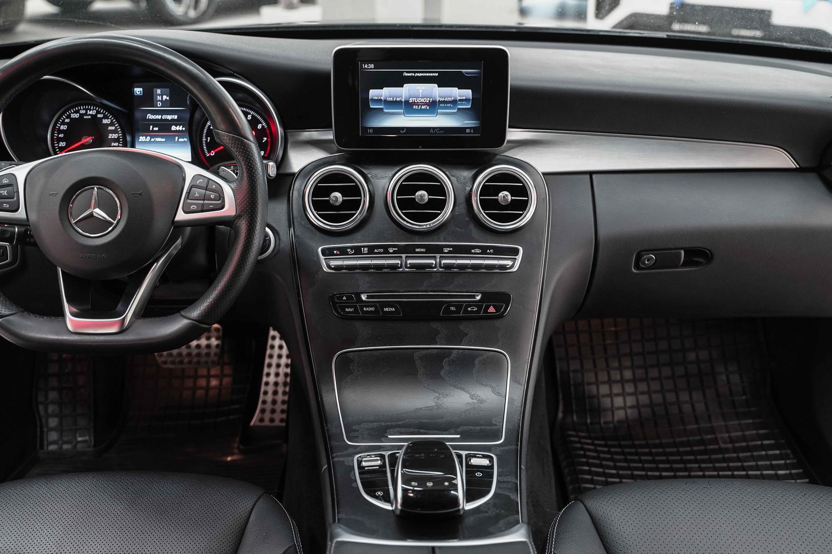 Mercedes-Benz C-Класс 2016, черный, ДЦ Орехово