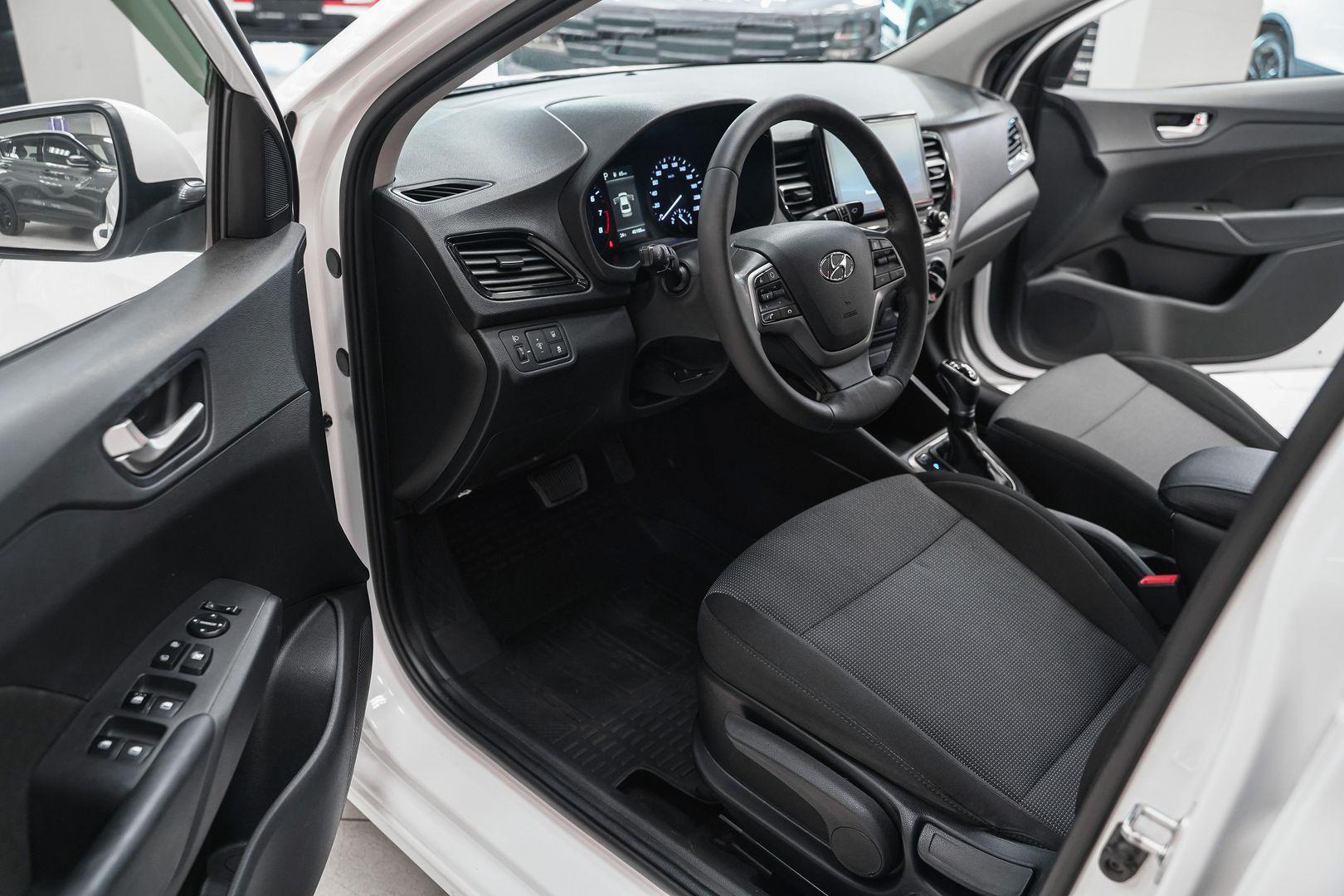 Hyundai Solaris 2021, белый, ДЦ Орехово
