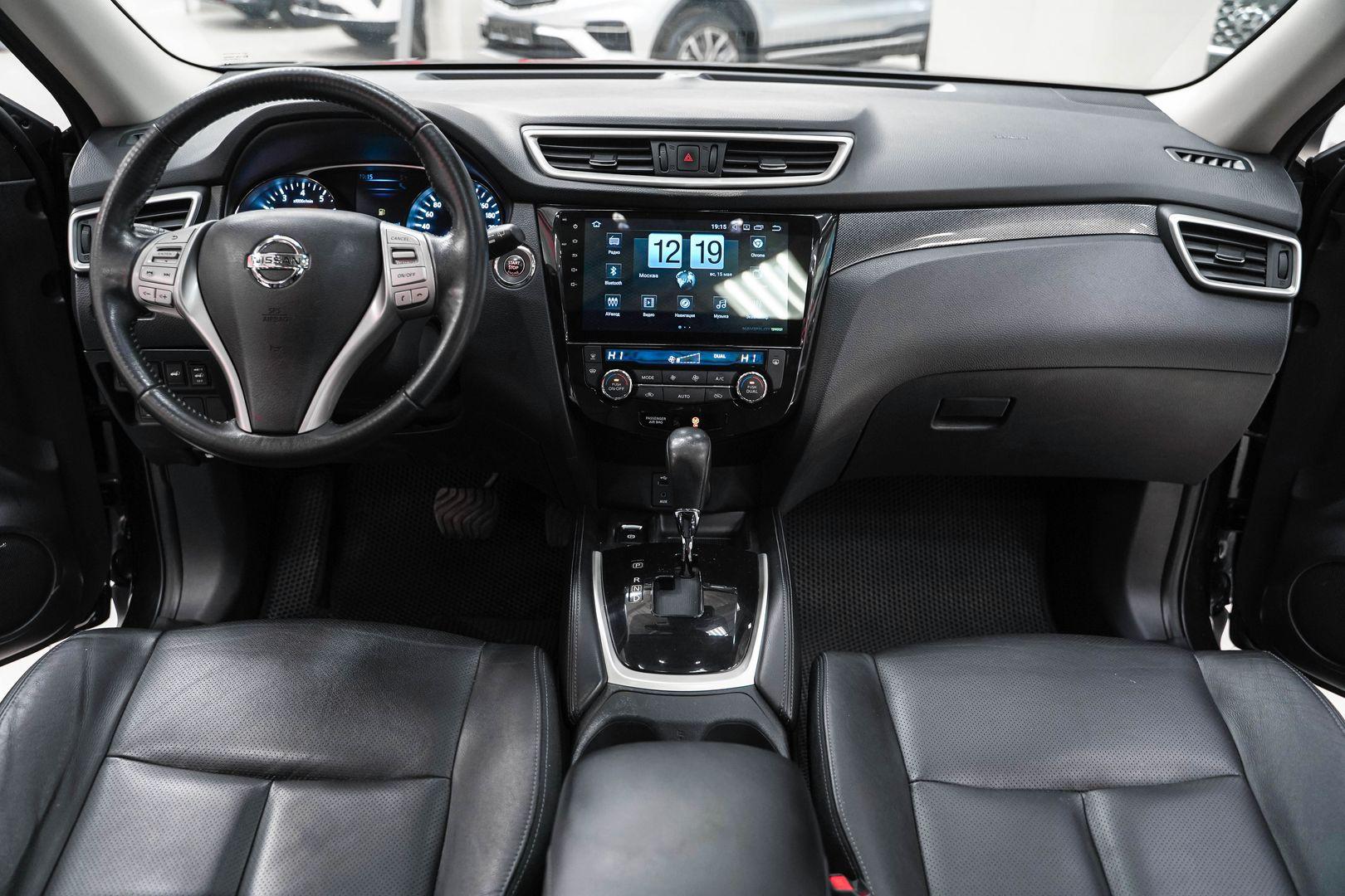 Nissan X-Trail 2015, черный, ДЦ Орехово