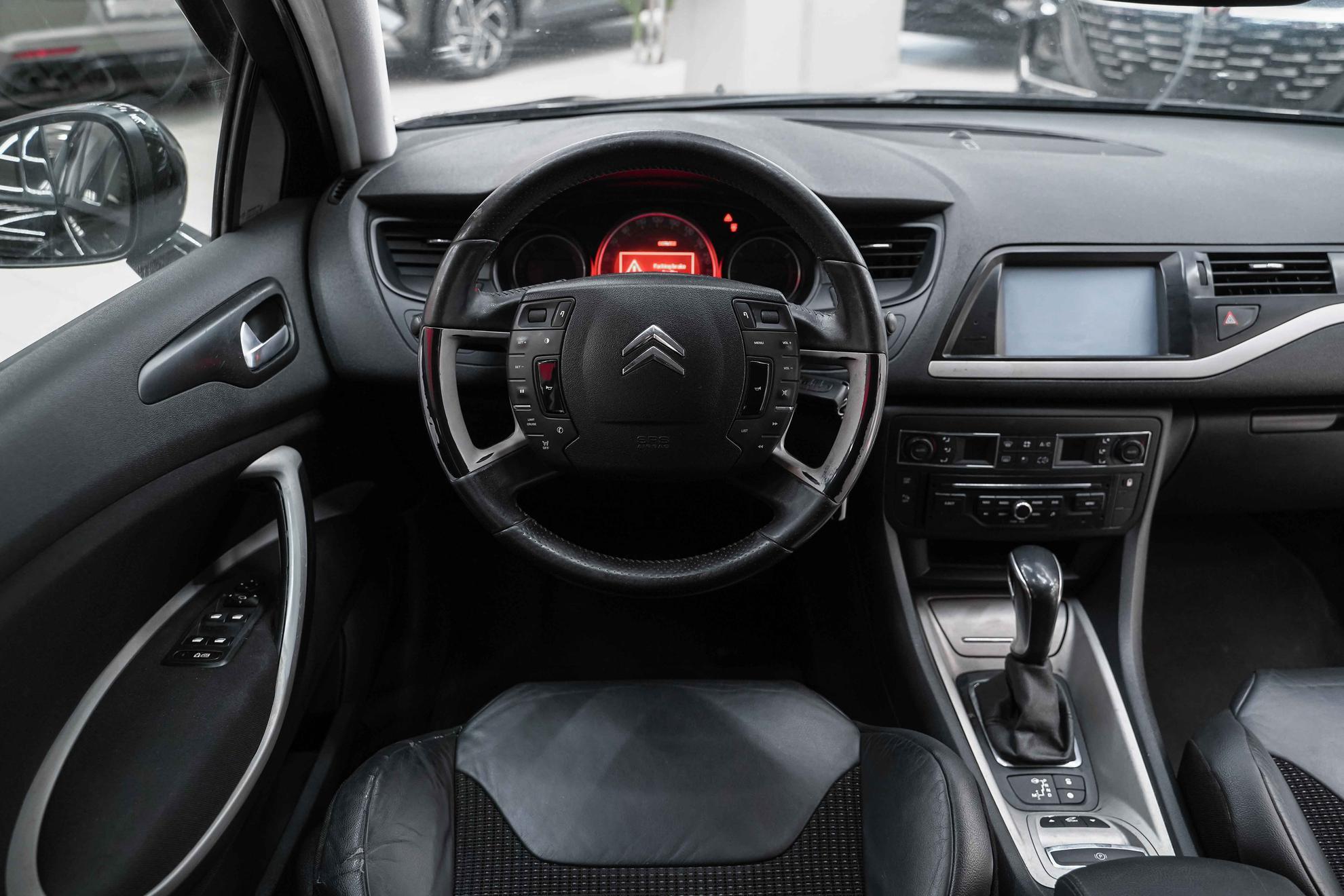 Citroen C5 2011, черный, ДЦ Орехово