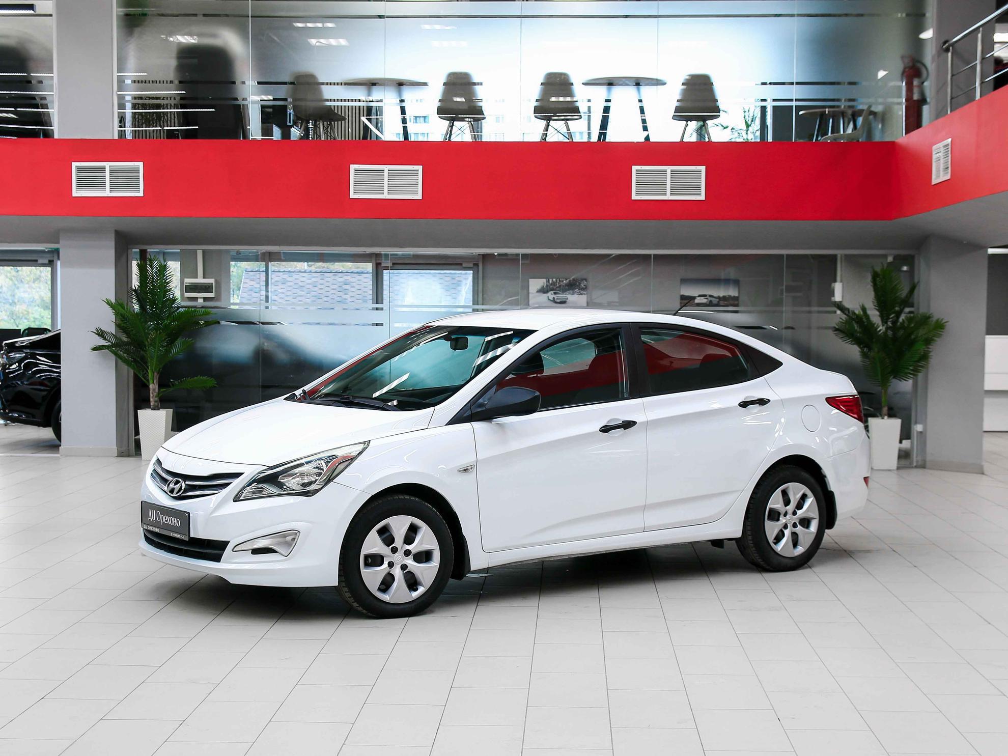 Hyundai Solaris 2016, белый, ДЦ Орехово