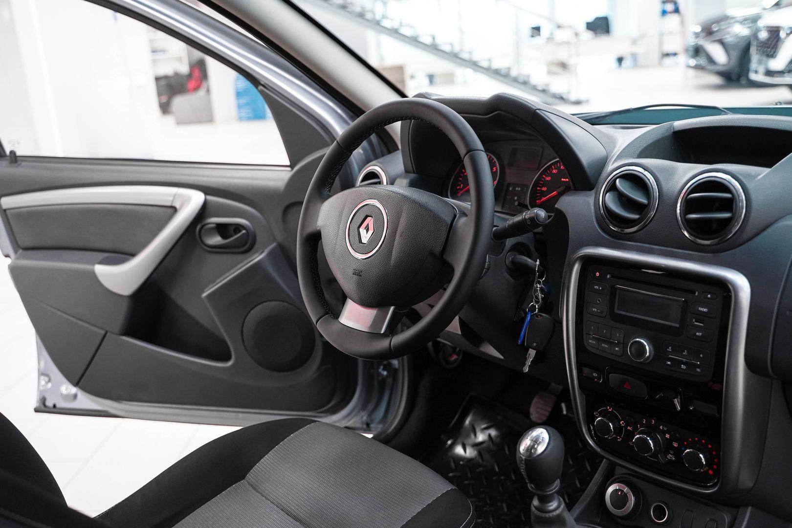 Renault Duster 2012, серый, ДЦ Орехово