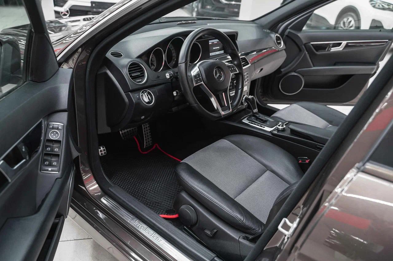 Mercedes-Benz C-Класс 2012, коричневый, ДЦ Орехово