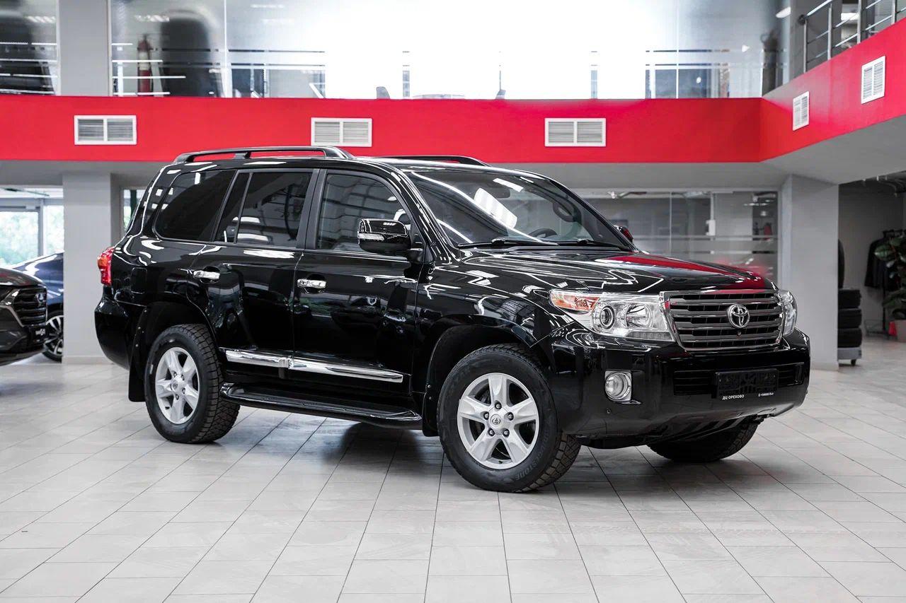 Toyota Land Cruiser 2014, черный, ДЦ Орехово