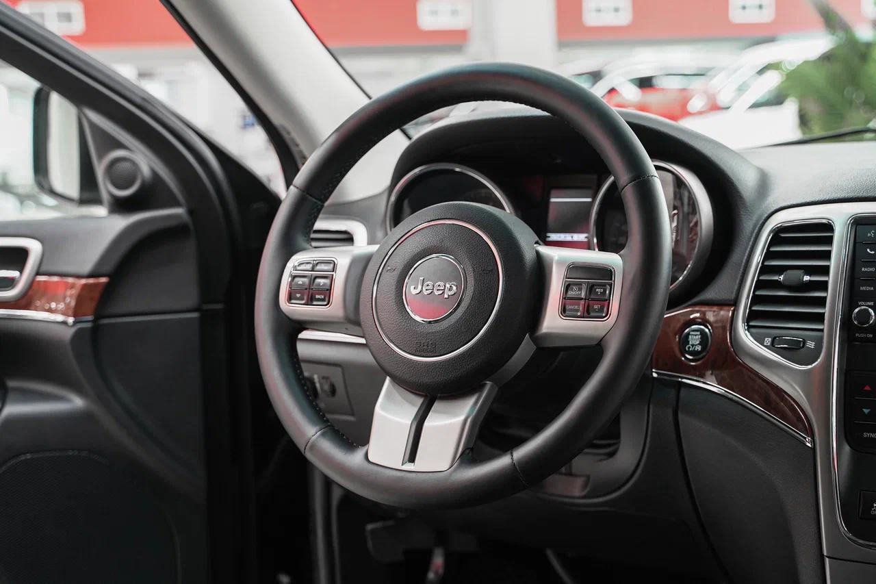 Jeep Grand Cherokee 2011, черный, ДЦ Орехово