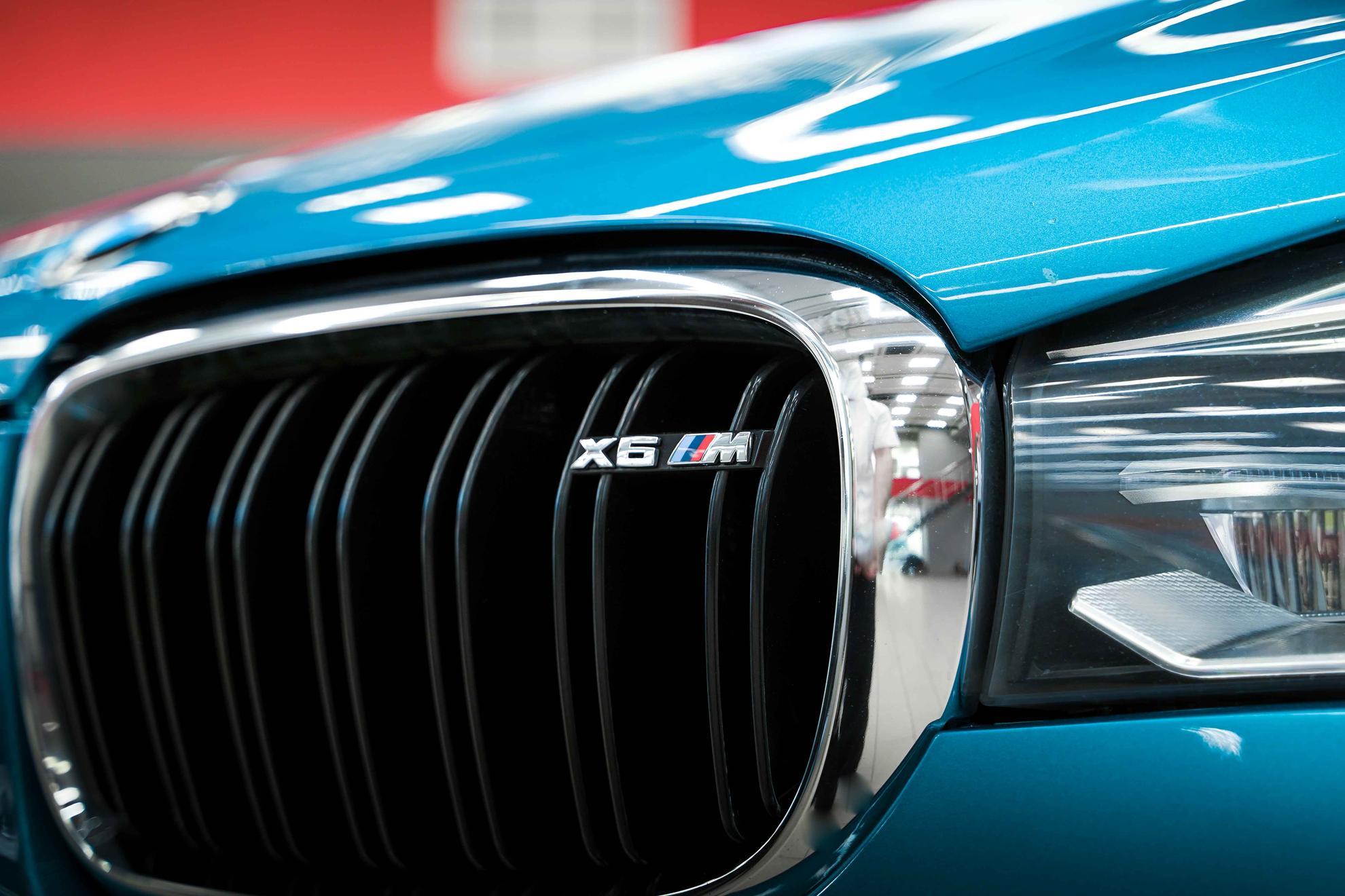 BMW X6 M 2018, голубой, ДЦ Орехово