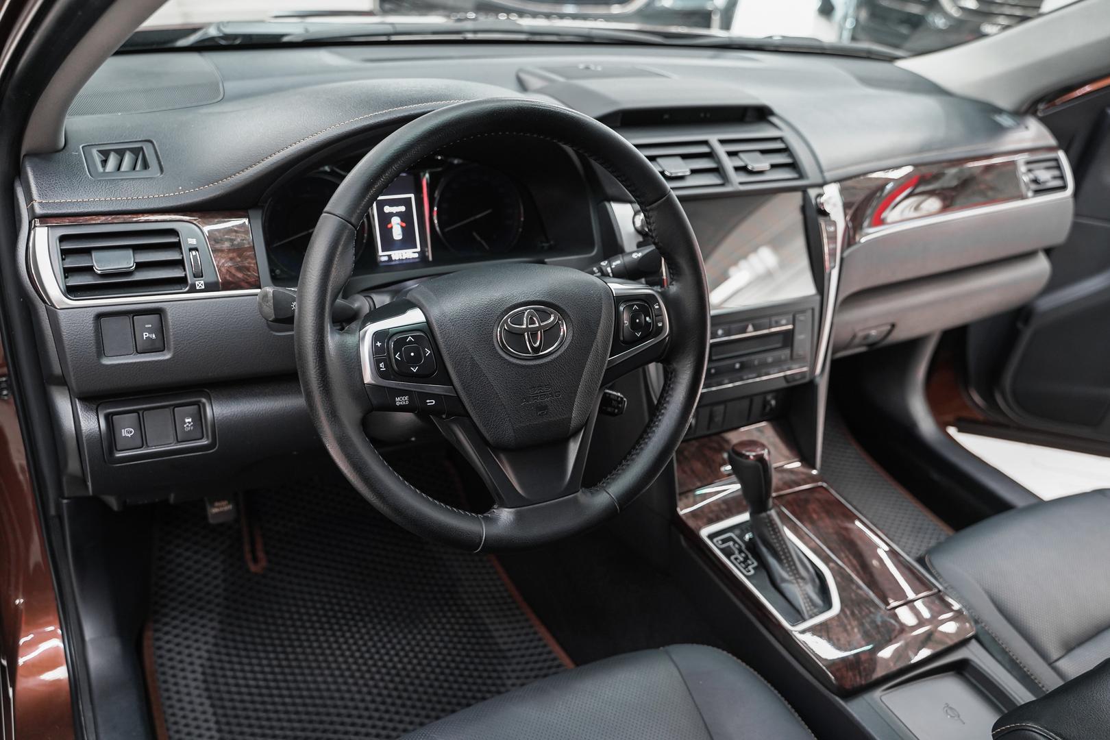 Toyota Camry 2017, коричневый, ДЦ Орехово