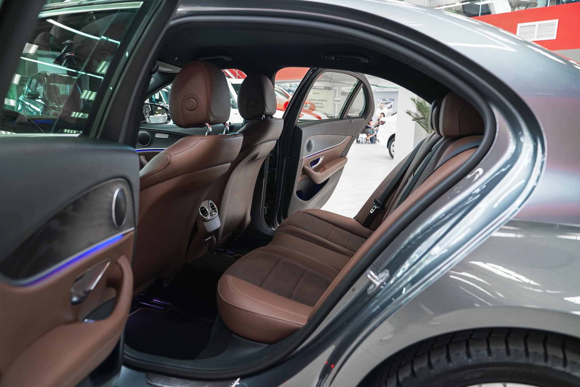 Mercedes-Benz E-Класс 2017, серый, ДЦ Орехово