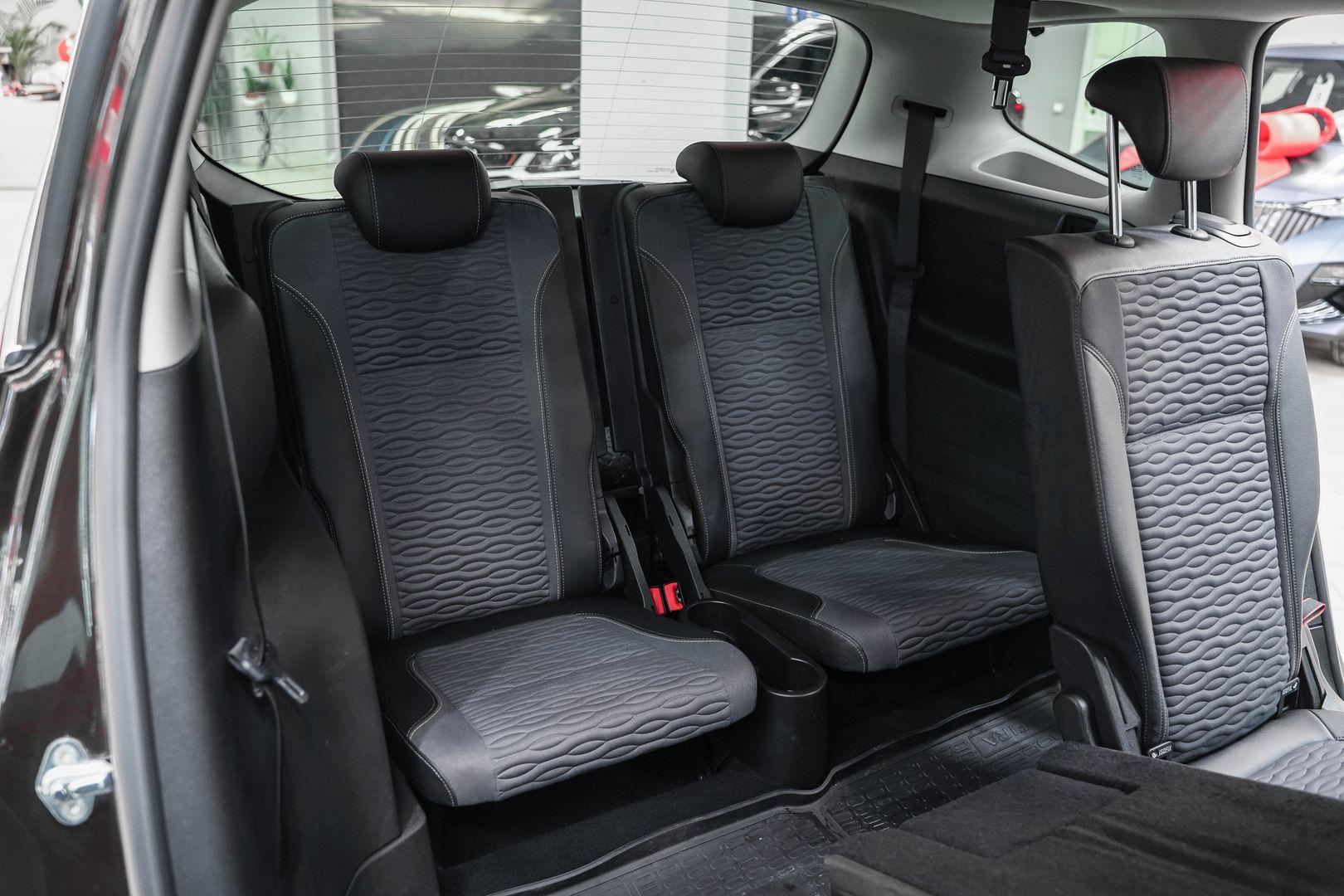 Opel Zafira 2013, коричневый, ДЦ Орехово