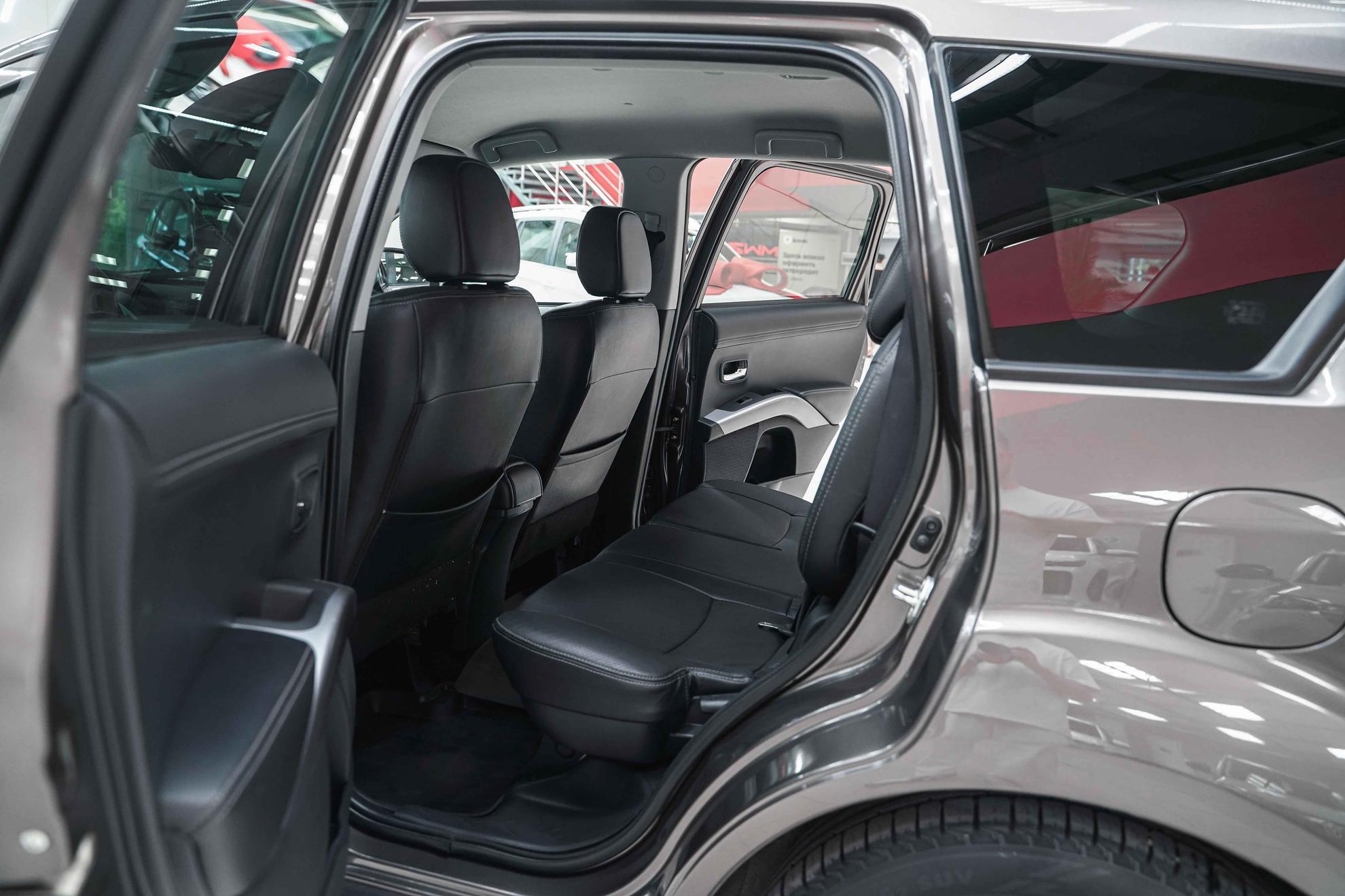 Mitsubishi Outlander 2012, коричневый, ДЦ Орехово