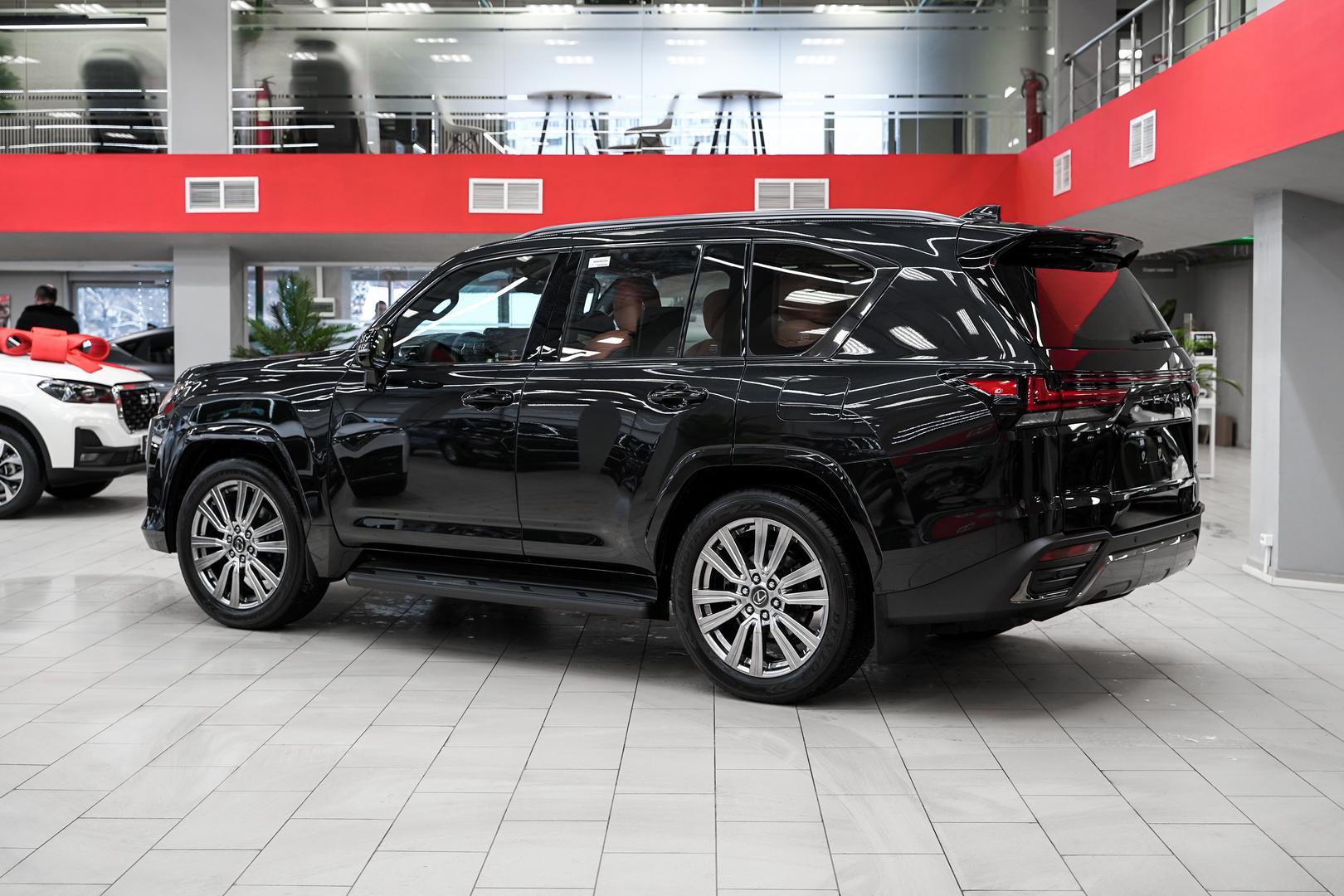 Lexus LX 2025, черный, ДЦ Орехово