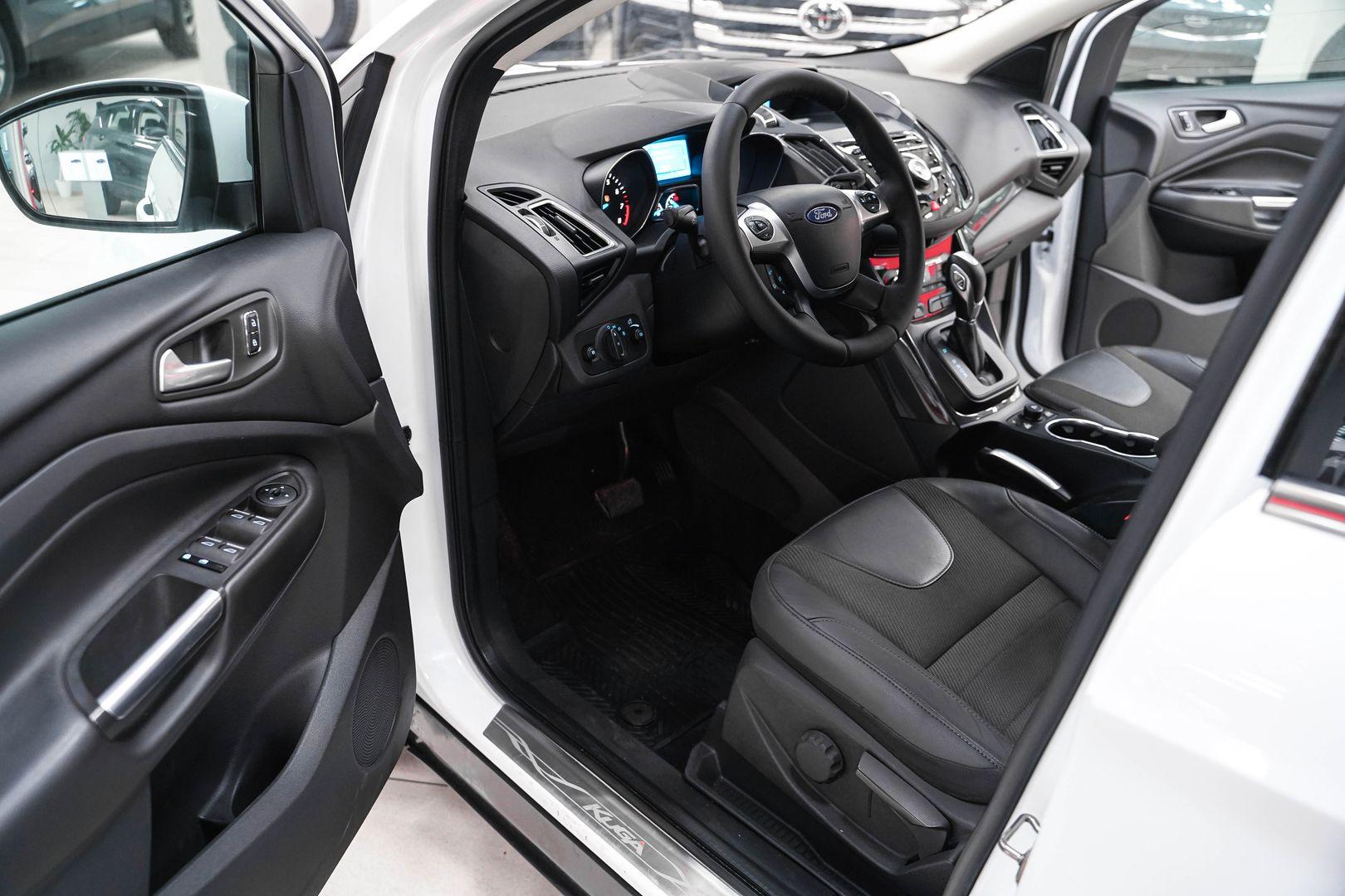 Ford Kuga 2016, белый, ДЦ Орехово