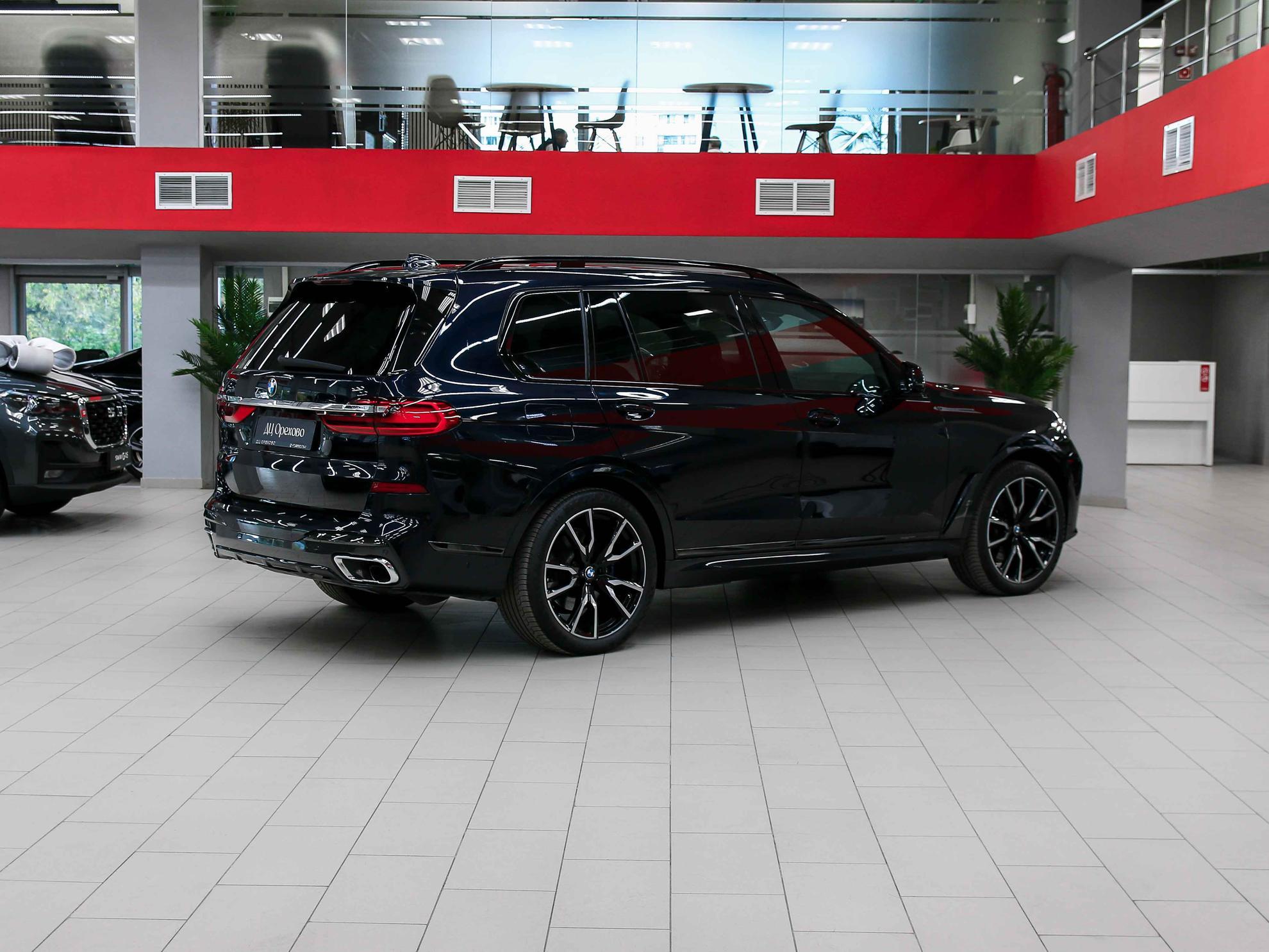 BMW X7 2020, черный, ДЦ Орехово
