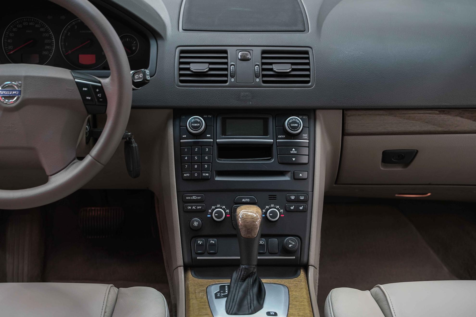Volvo XC90 2008, черный, ДЦ Орехово