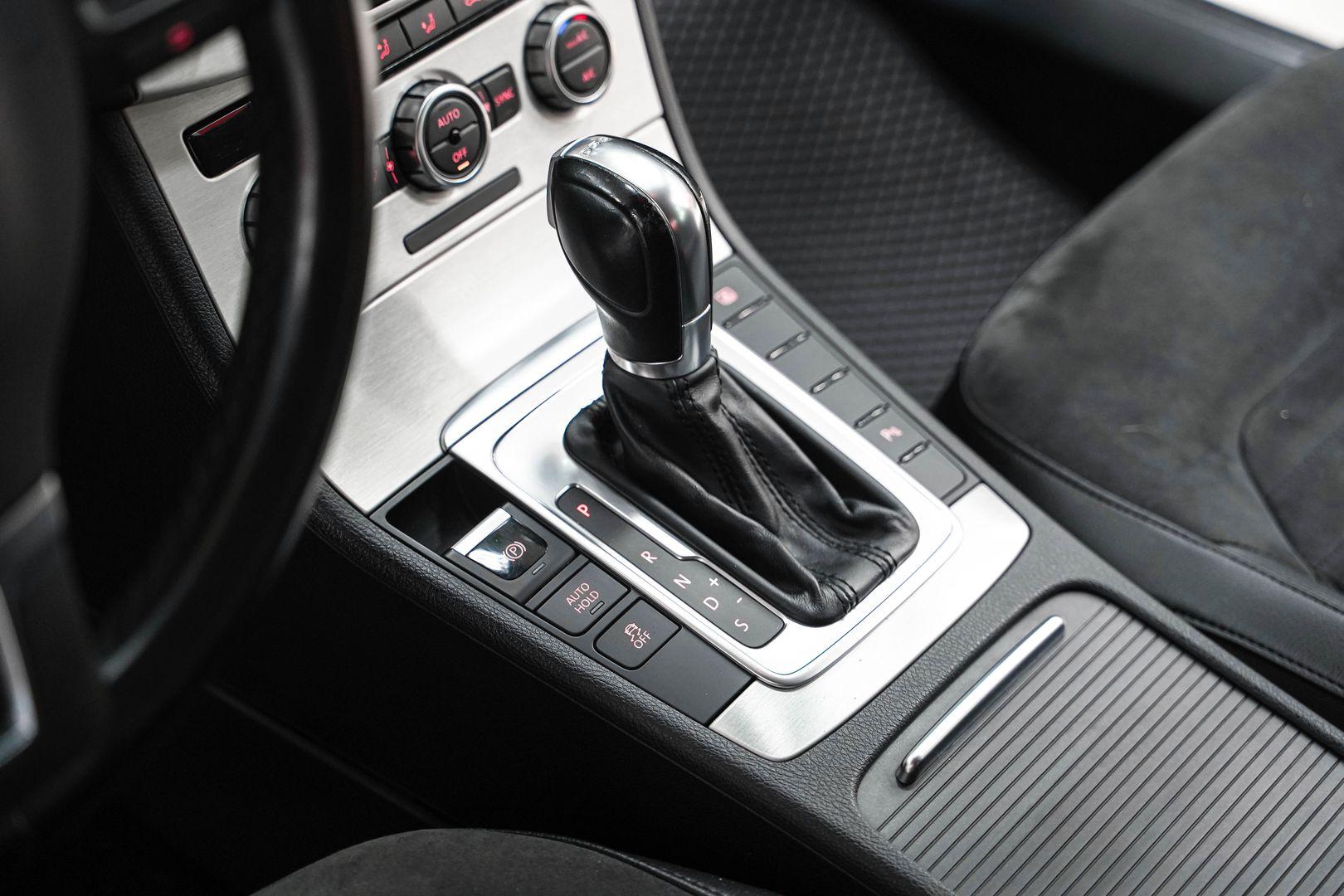 Volkswagen Passat 2013, коричневый, ДЦ Орехово