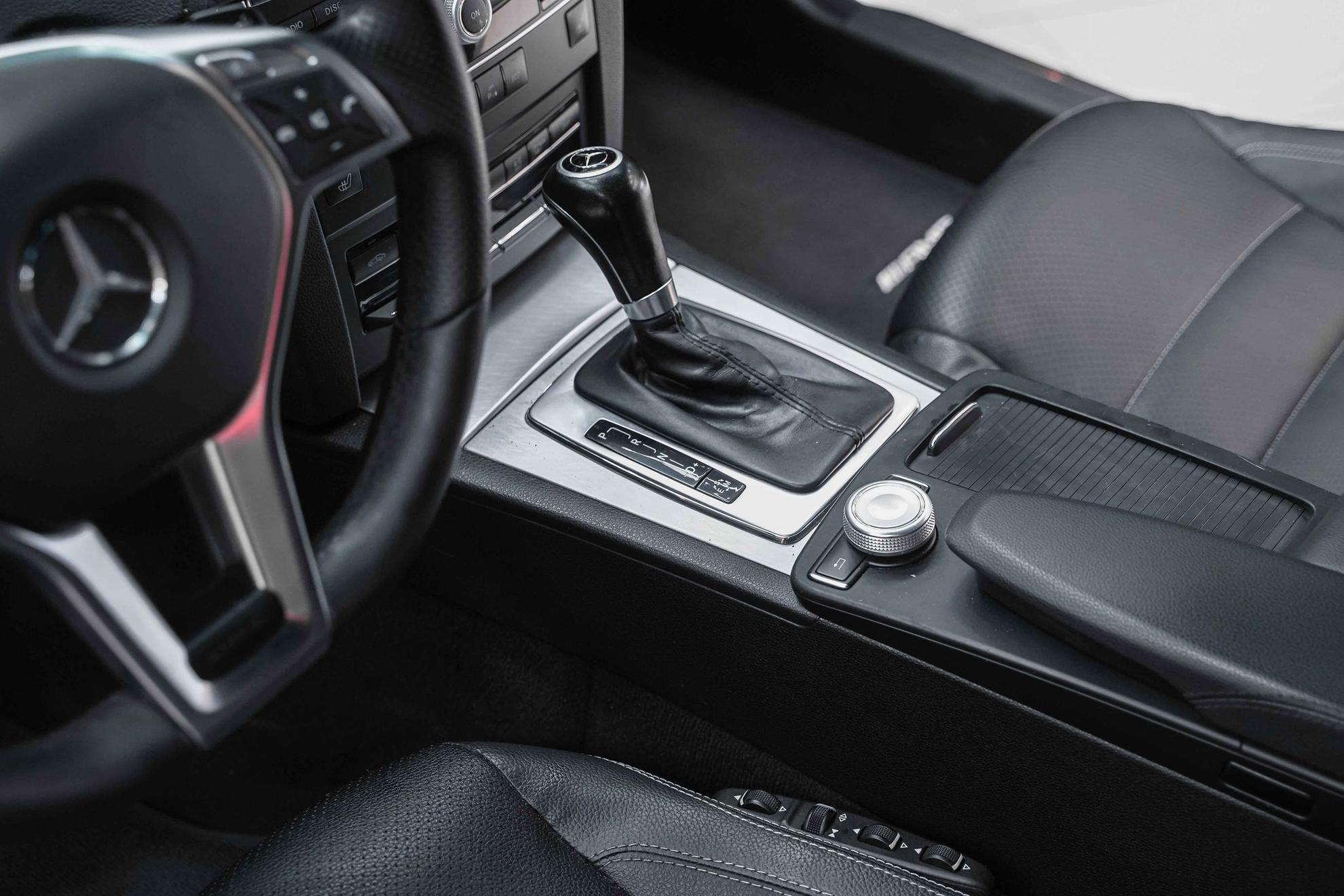 Mercedes-Benz E-Класс 2012, черный, ДЦ Орехово