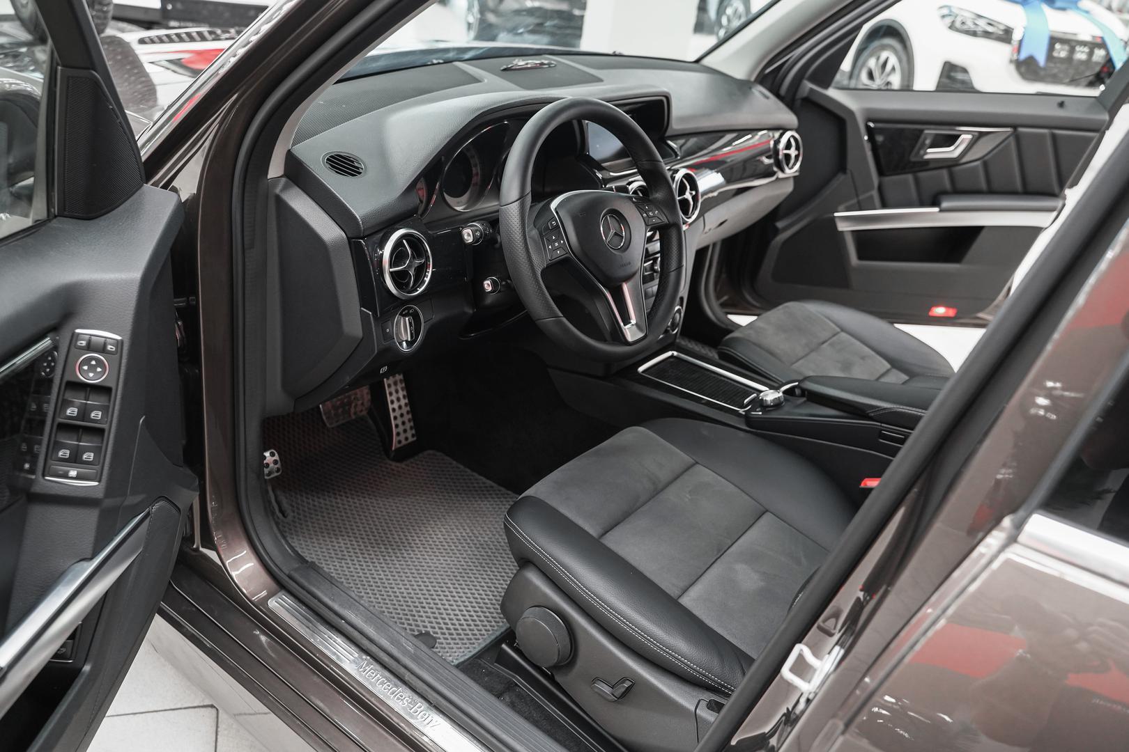 Mercedes-Benz GLK-Класс 2013, коричневый, ДЦ Орехово