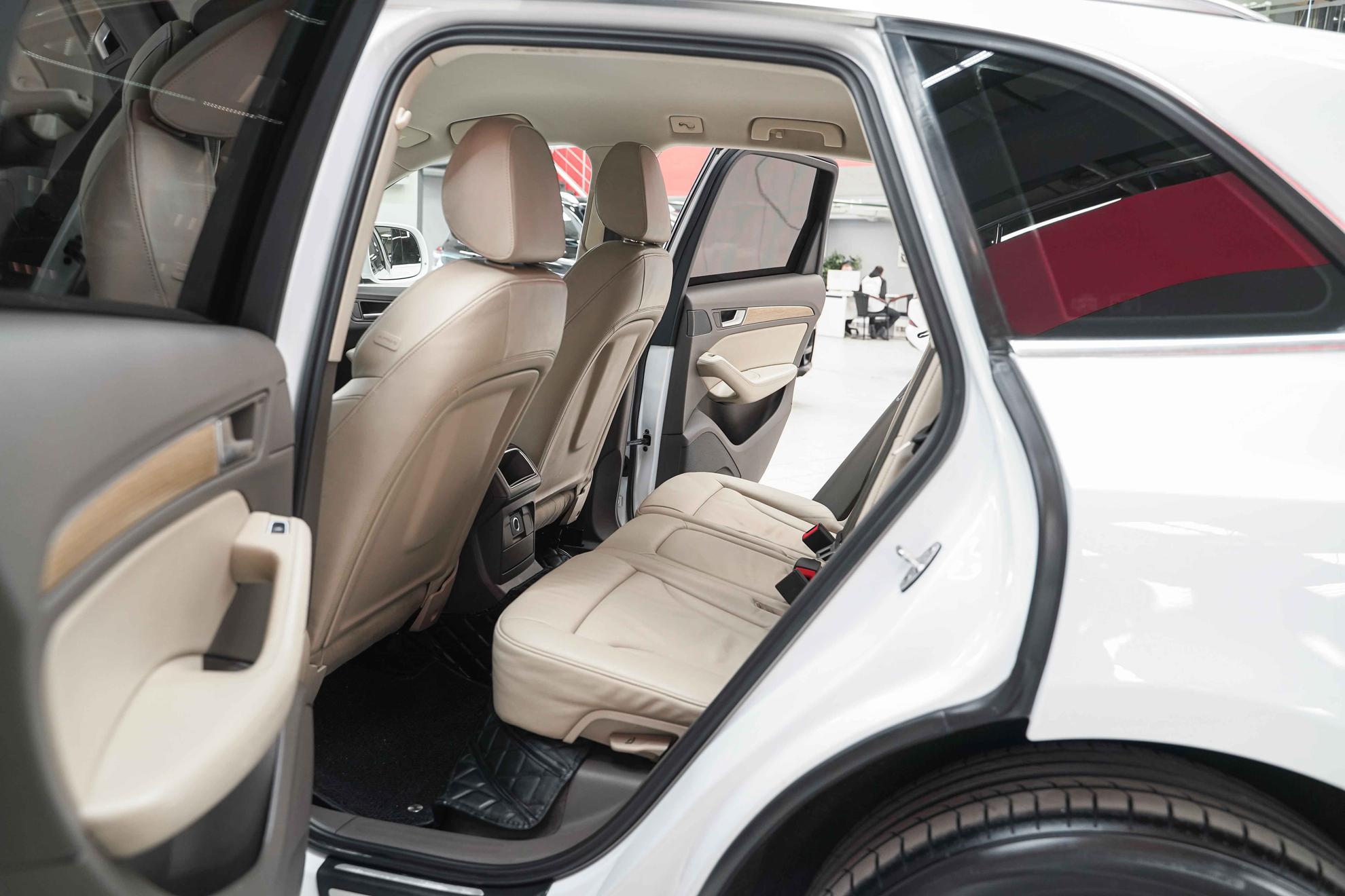 Audi Q5 2012, белый, ДЦ Орехово