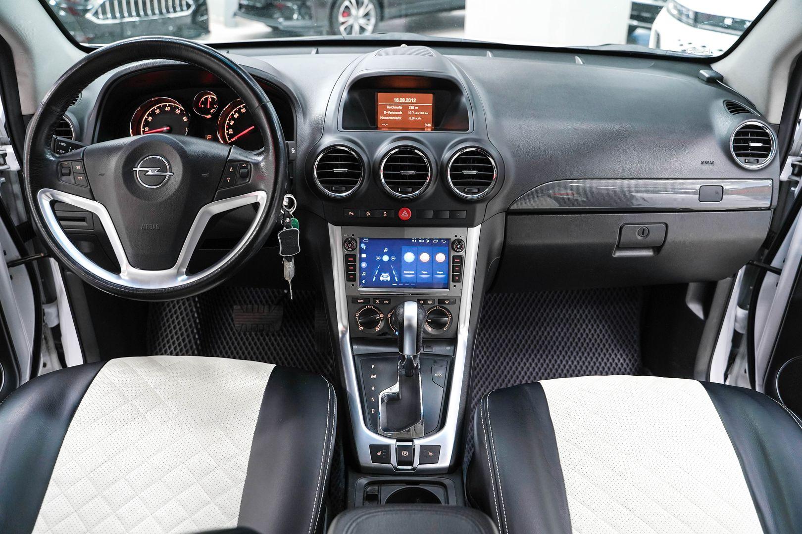 Opel Antara 2012, белый, ДЦ Орехово