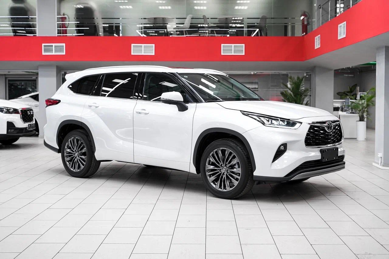 Toyota Highlander 2025, белый, ДЦ Орехово