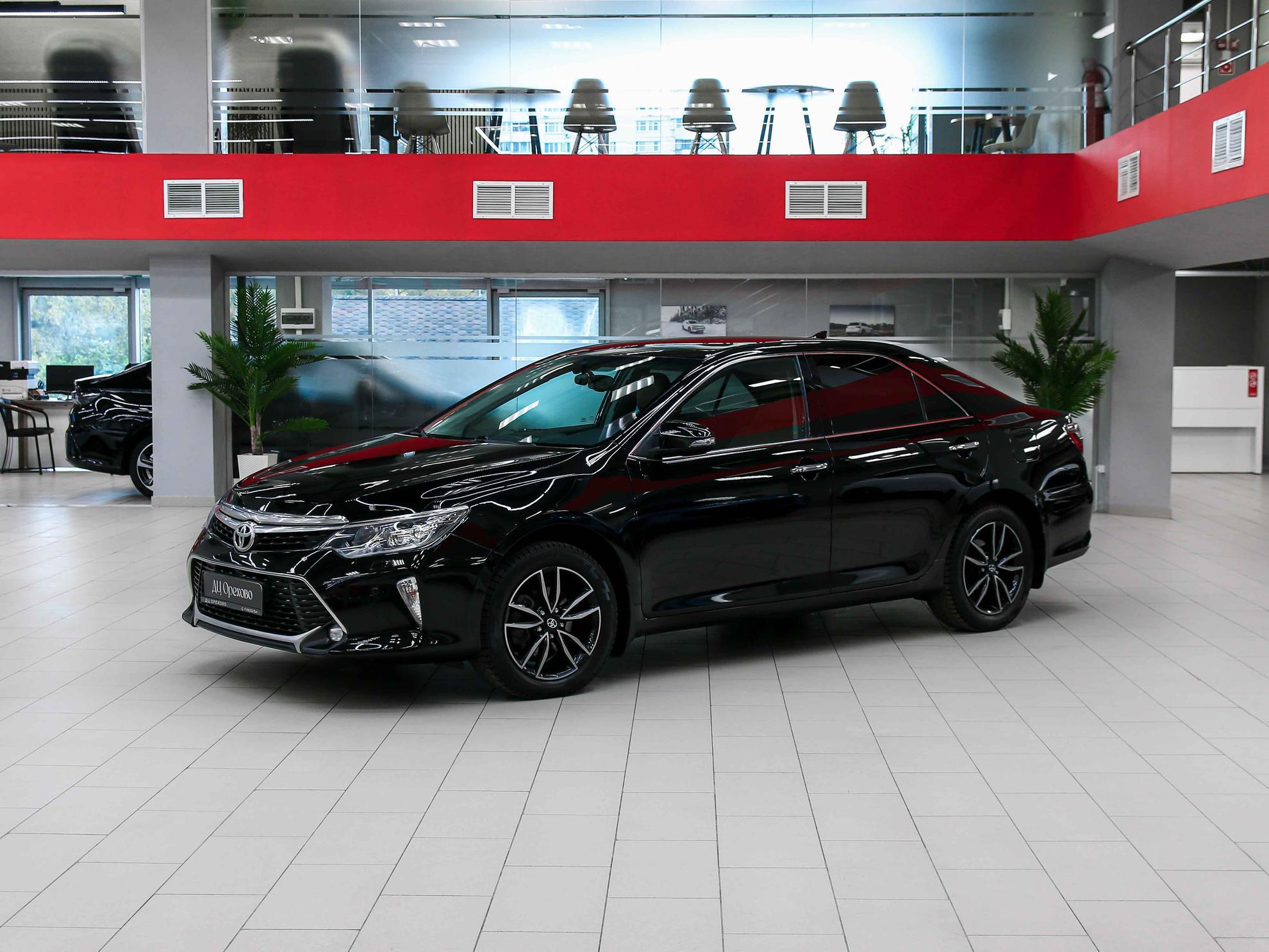 Toyota Camry 2018, черный, ДЦ Орехово
