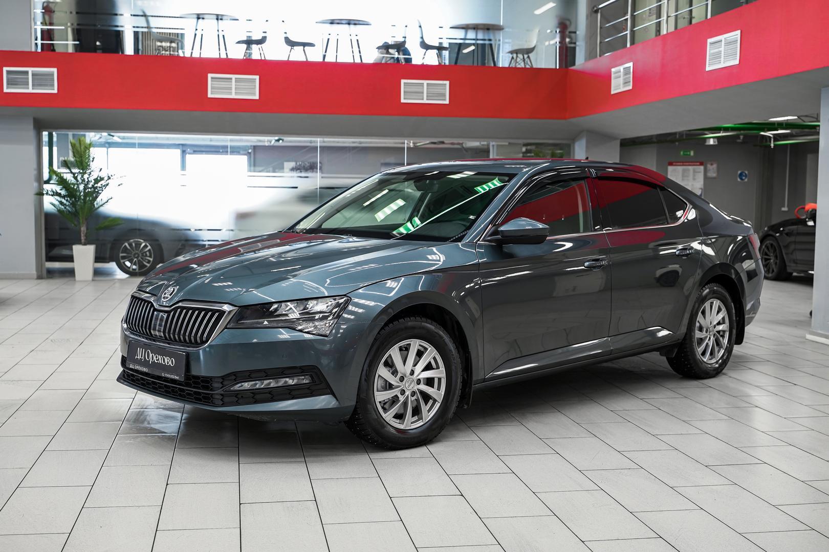 Skoda Superb 2021, серый, ДЦ Орехово
