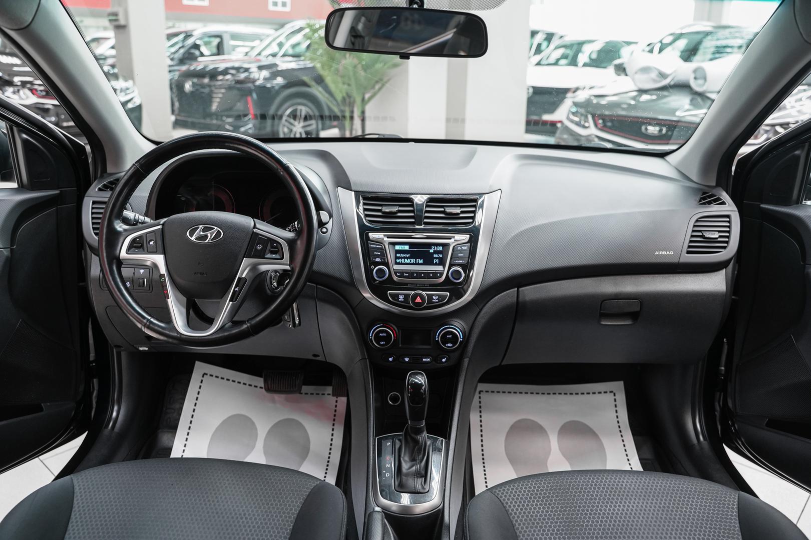 Hyundai Solaris 2015, черный, ДЦ Орехово