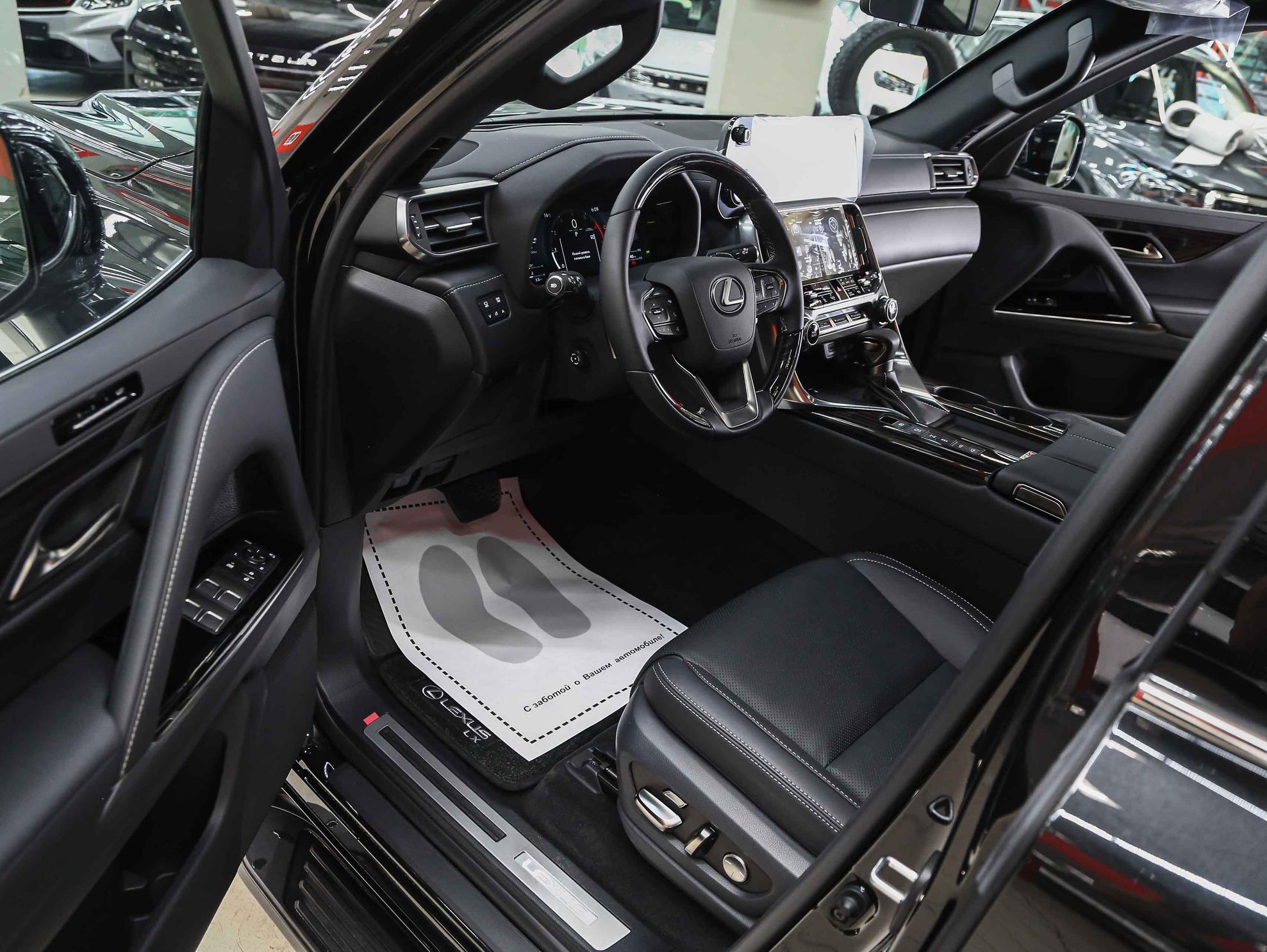 Lexus LX 2026, черный, ДЦ Орехово