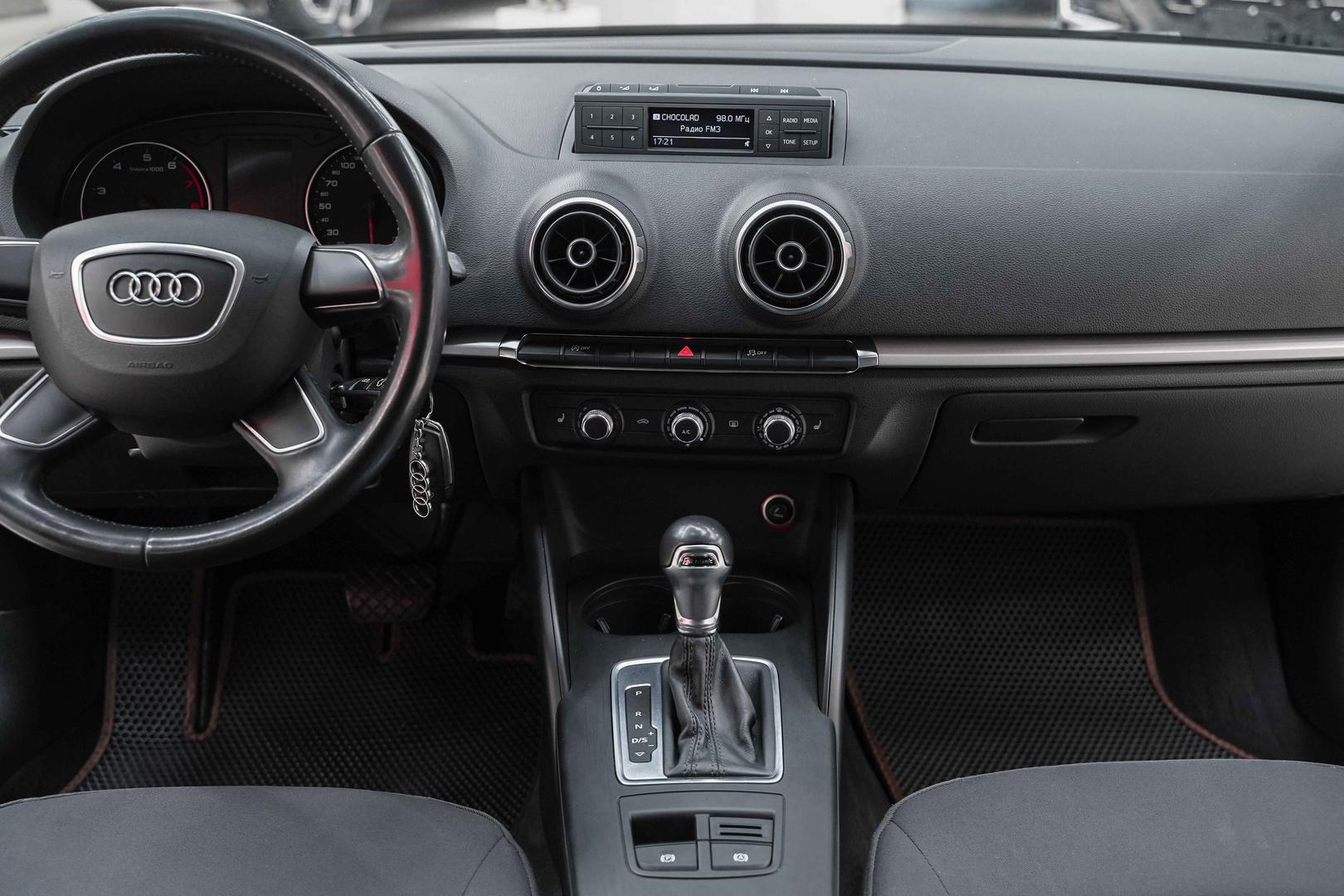 Audi A3 2014, черный, ДЦ Орехово