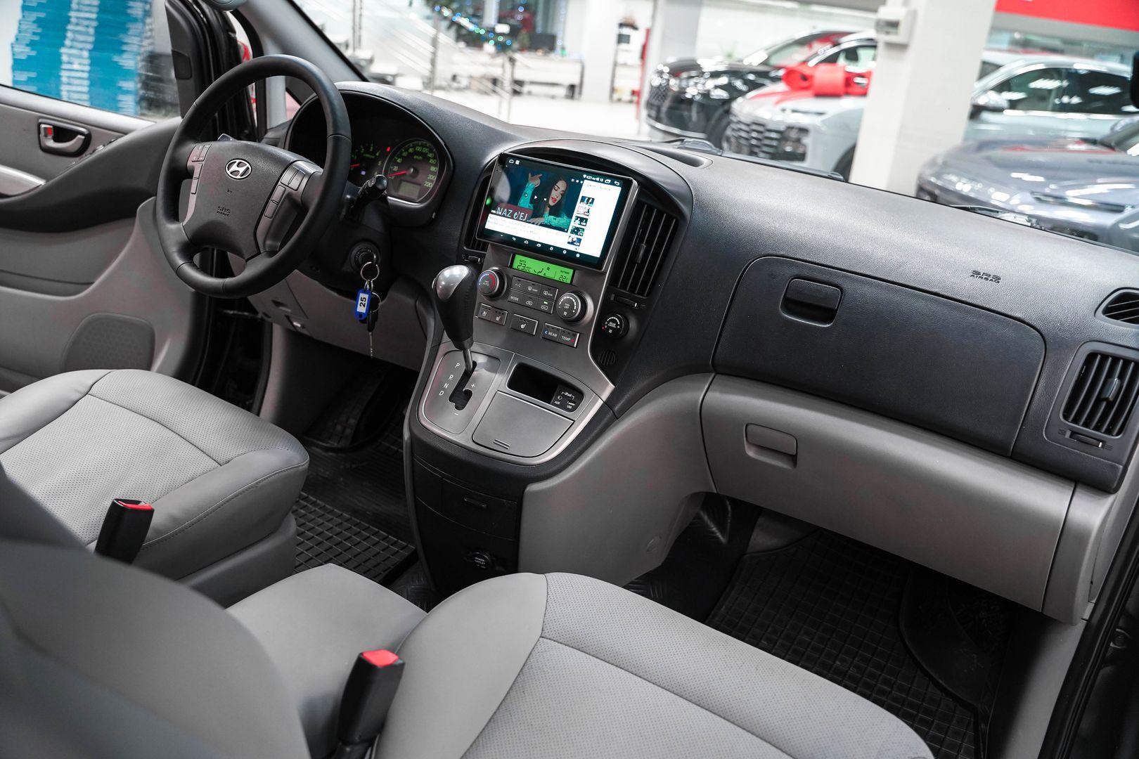 Hyundai Grand Starex 2012, черный, ДЦ Орехово