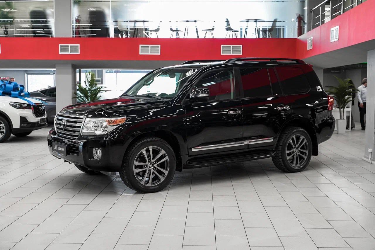 Toyota Land Cruiser 2012, черный, ДЦ Орехово