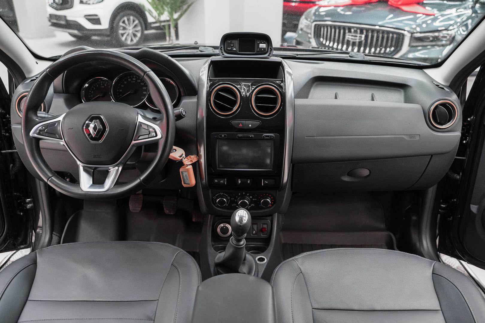 Renault Duster 2016, черный, ДЦ Орехово