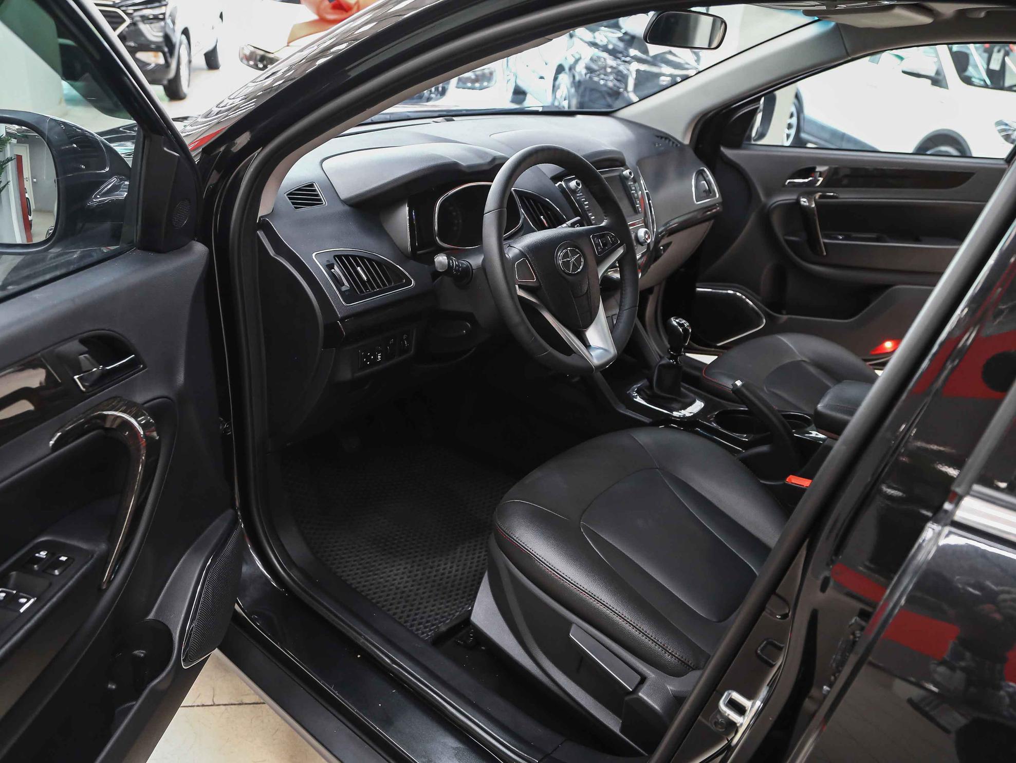 JAC S5 (Eagle) 2018, черный, ДЦ Орехово