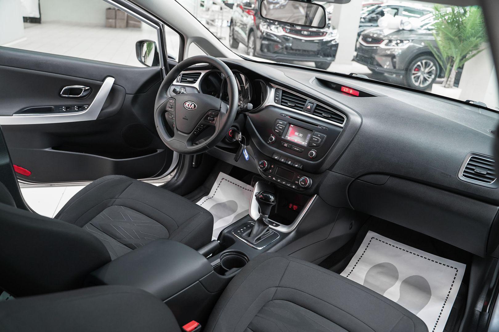 Kia Ceed 2017, серебряный, ДЦ Орехово