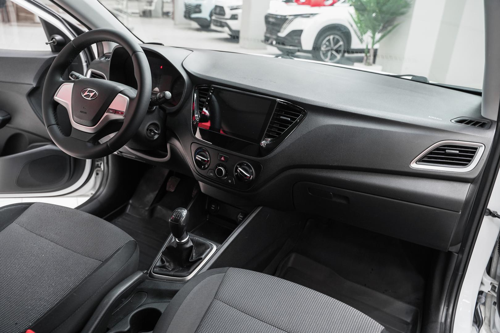 Hyundai Solaris 2017, белый, ДЦ Орехово
