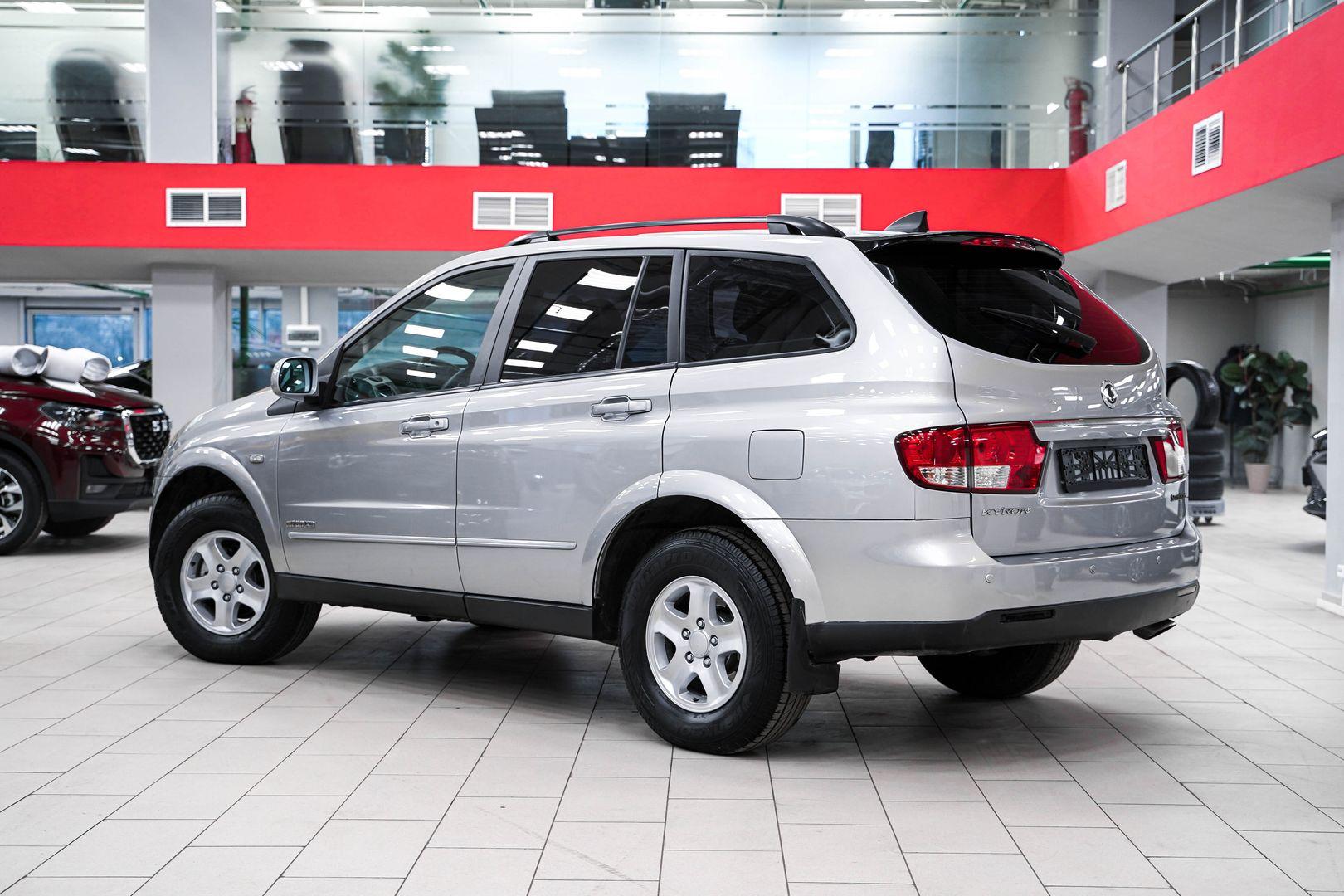 SsangYong Kyron 2013, серебряный, ДЦ Орехово
