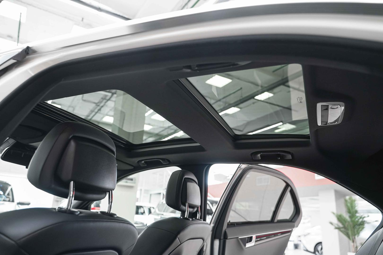 Mercedes-Benz C-Класс 2012, белый, ДЦ Орехово