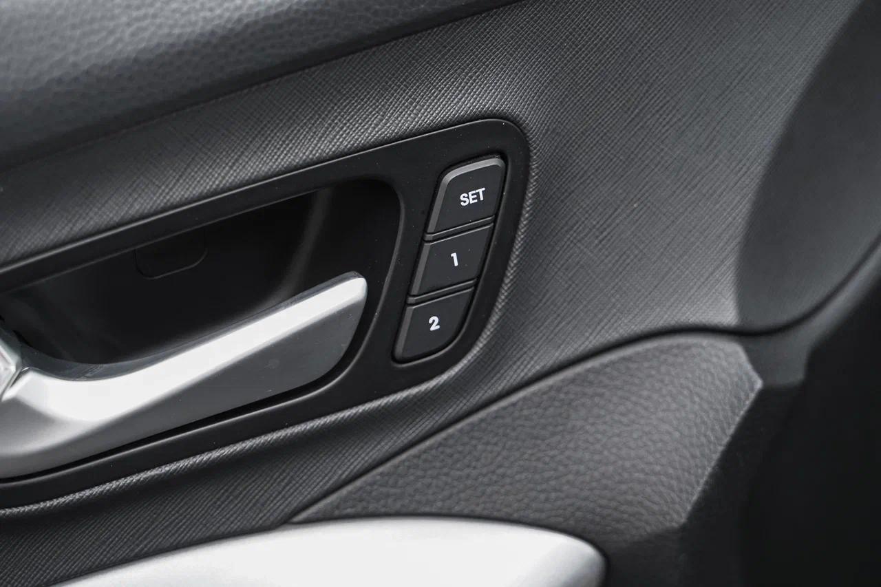 Hyundai Santa Fe 2015, черный, ДЦ Орехово