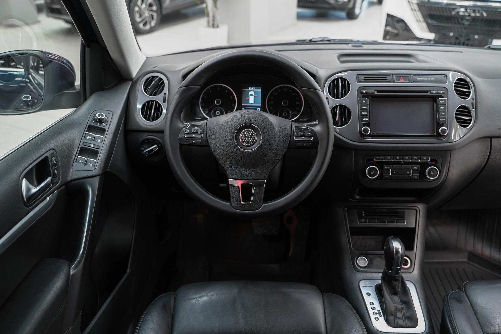 Volkswagen Tiguan 2012, синий, ДЦ Орехово