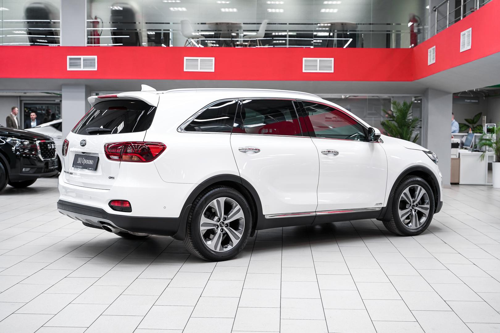 Kia Sorento 2018, белый, ДЦ Орехово