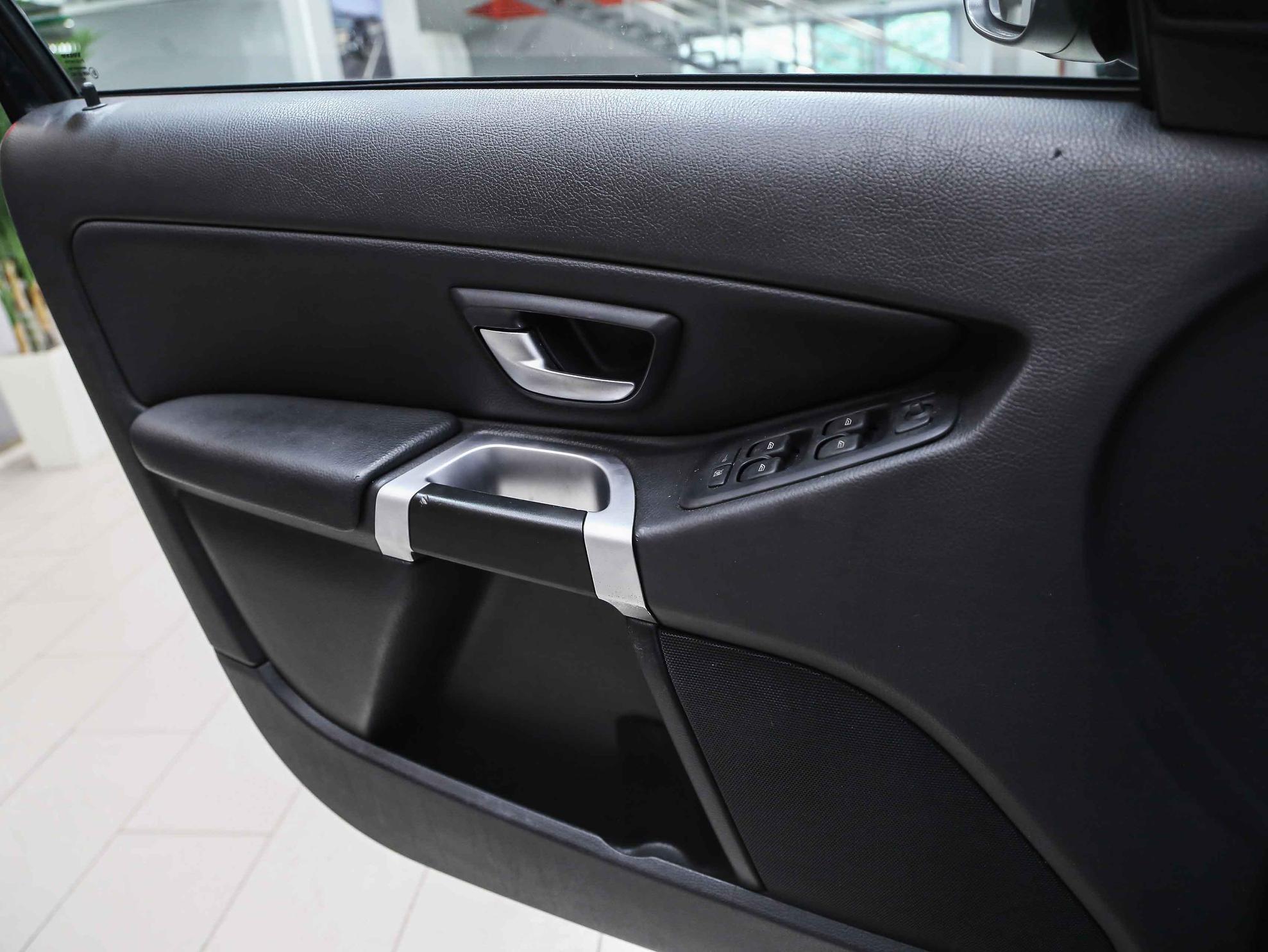 Volvo XC90 2007, черный, ДЦ Орехово