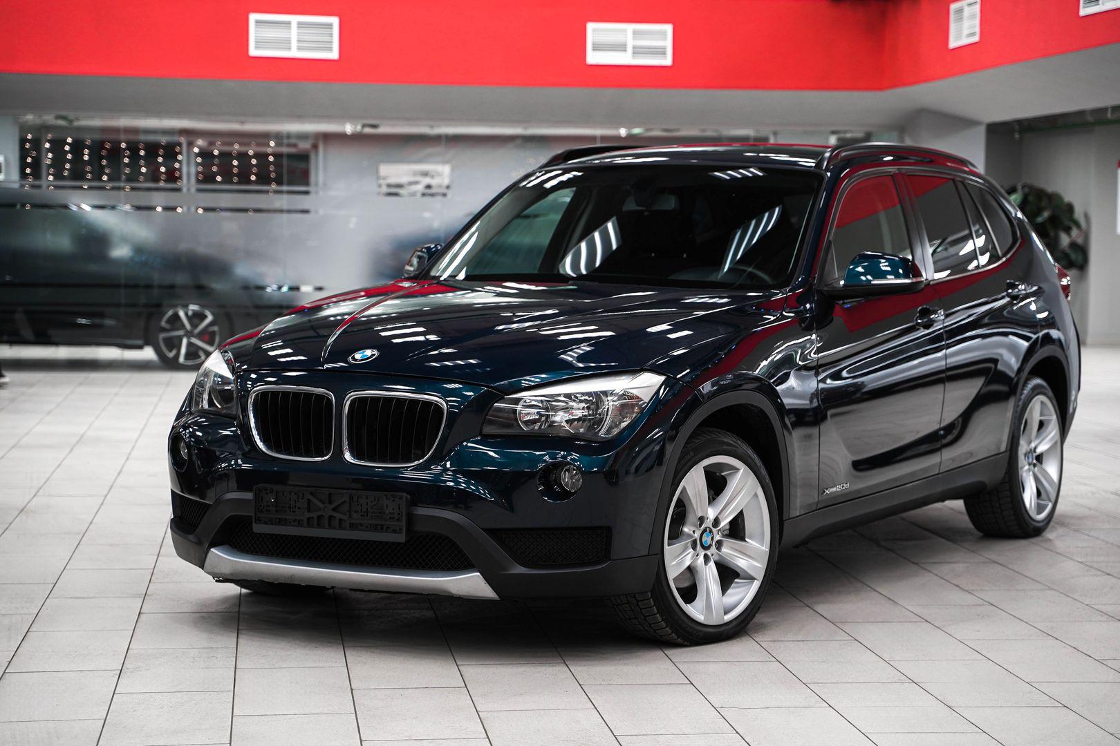 BMW X1 2013, синий, ДЦ Орехово