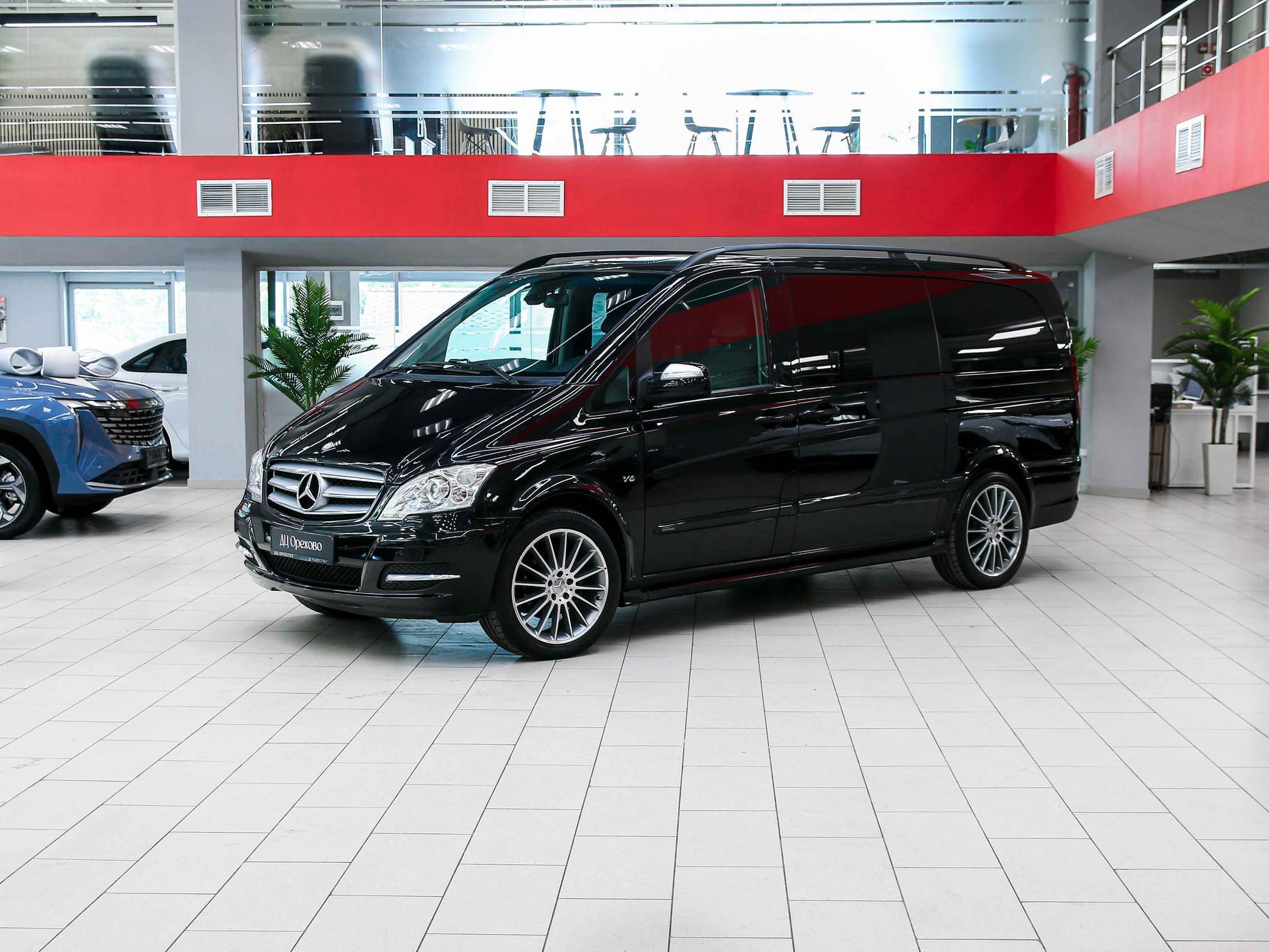 Mercedes-Benz Viano 2011, черный, ДЦ Орехово