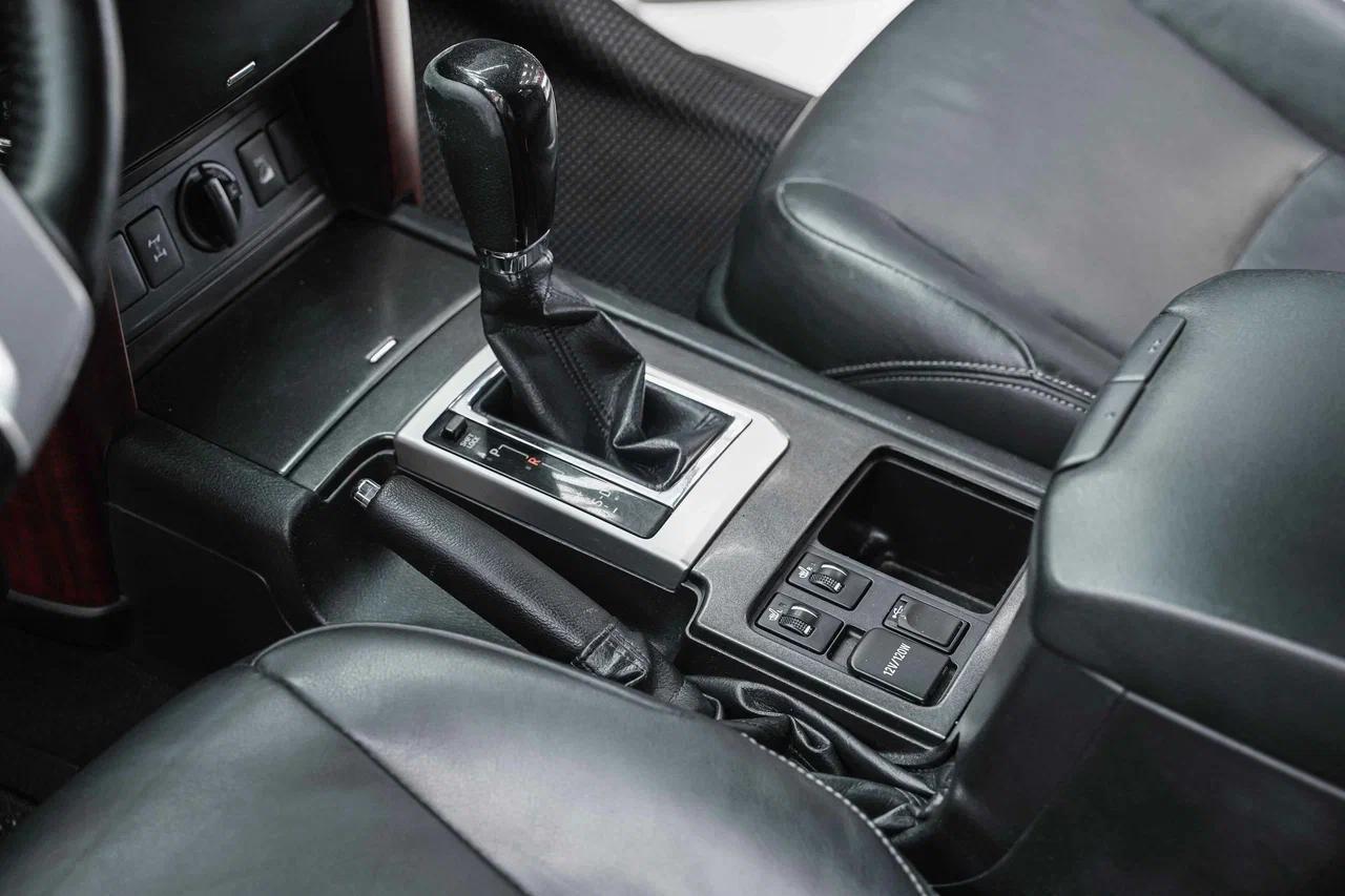 Toyota Land Cruiser Prado 2016, белый, ДЦ Орехово