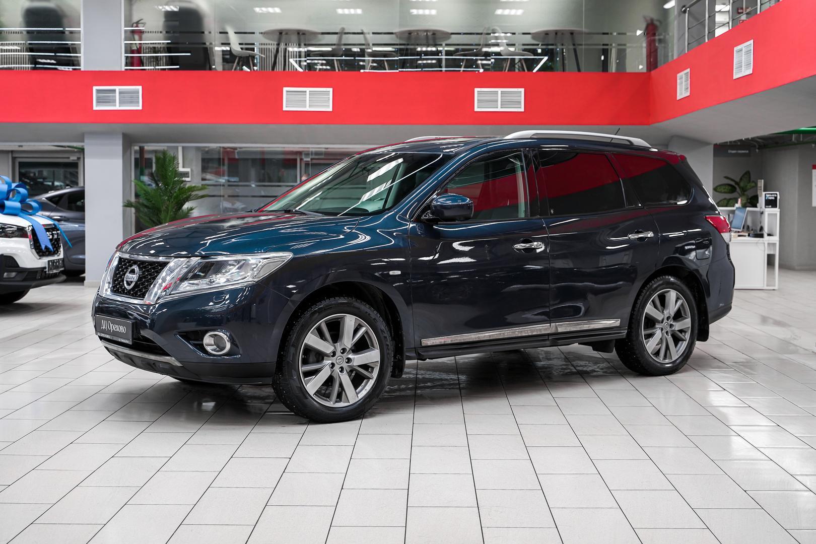 Nissan Pathfinder 2014, синий, ДЦ Орехово