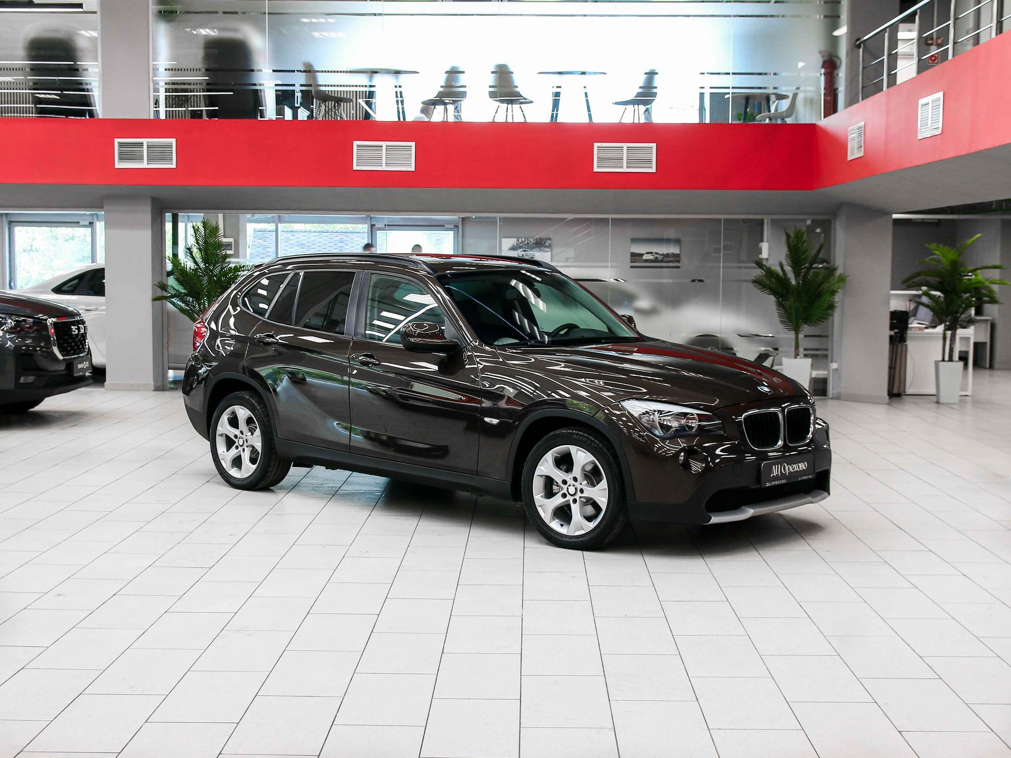 BMW X1 2011, коричневый, ДЦ Орехово