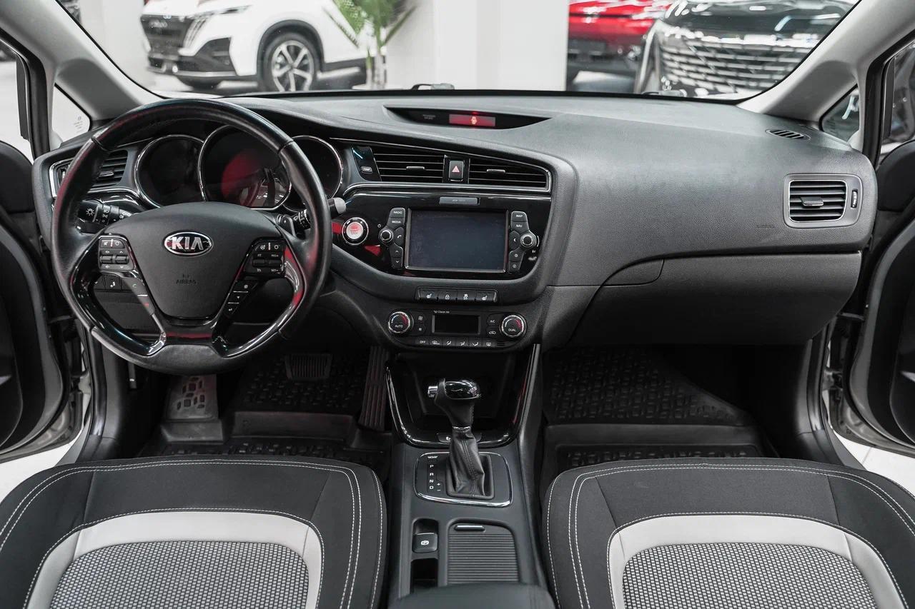 Kia Ceed 2016, серебряный, ДЦ Орехово