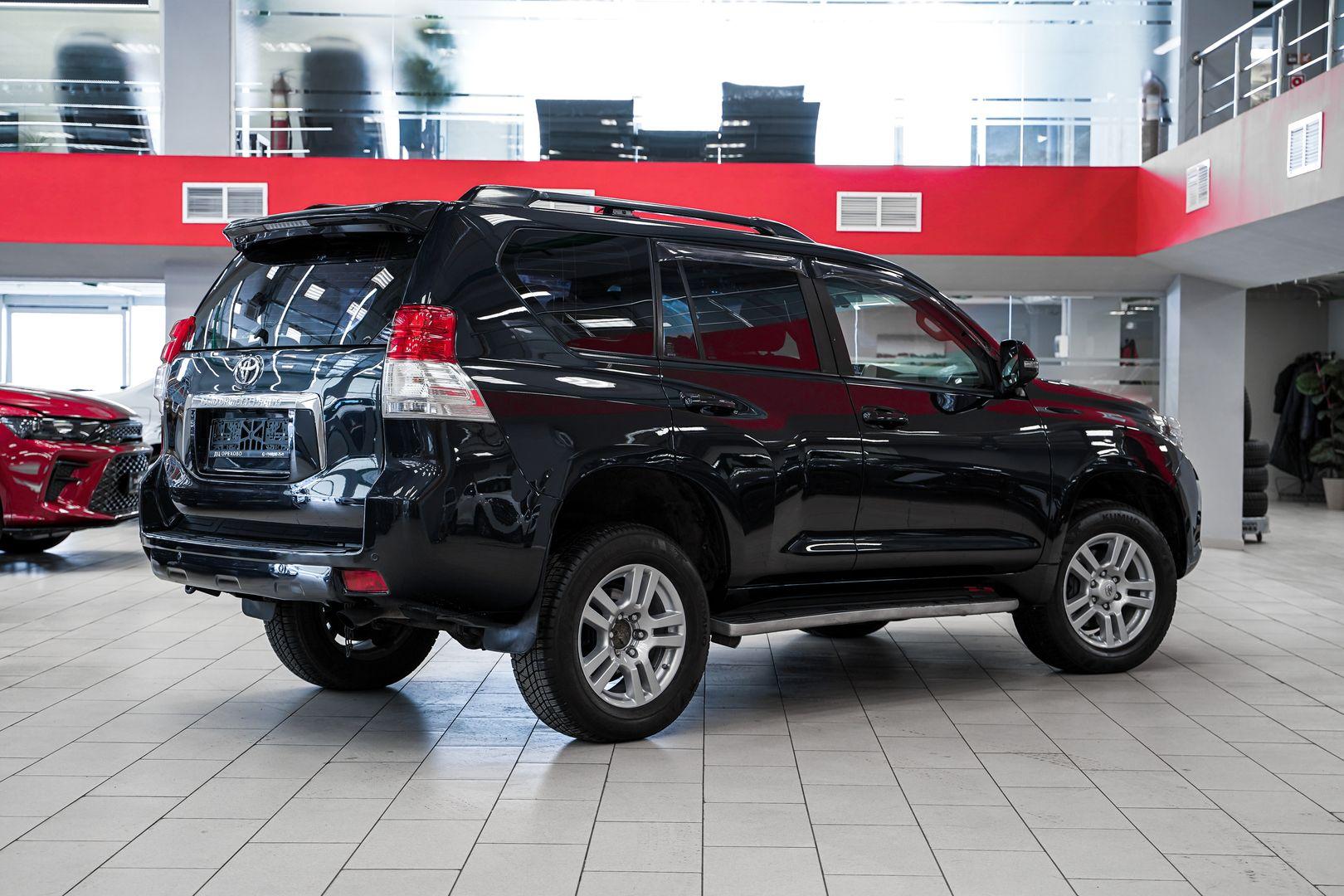 Toyota Land Cruiser Prado 2010, серый, ДЦ Орехово