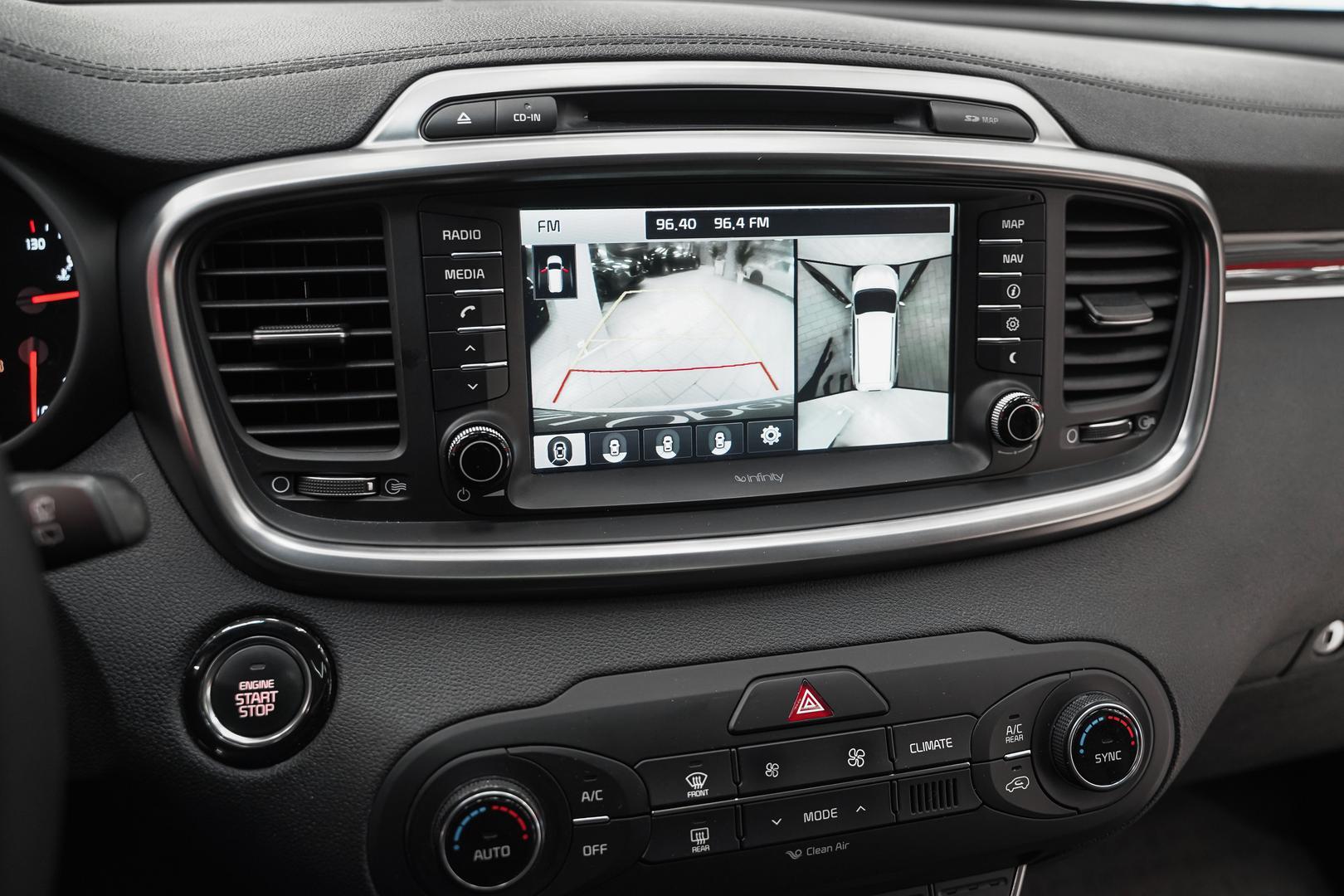 Kia Sorento 2017, белый, ДЦ Орехово